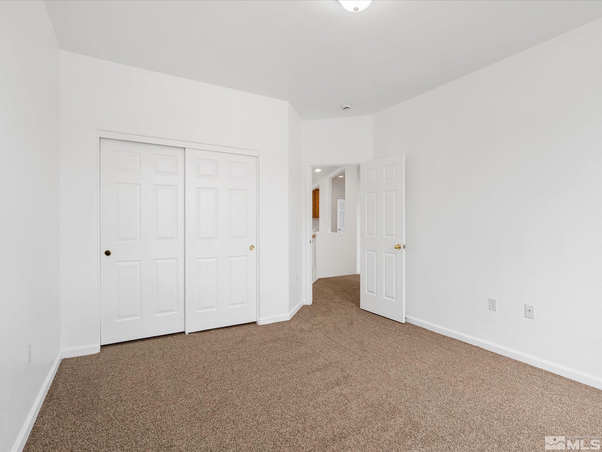 915 Lakeview Dr Property Photo 16