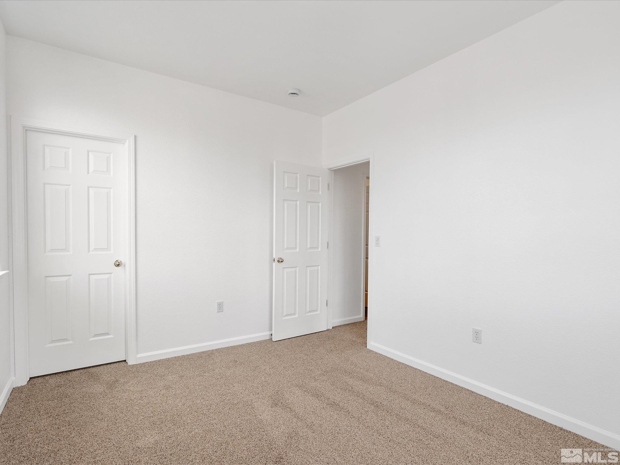 915 Lakeview Dr Property Photo 20