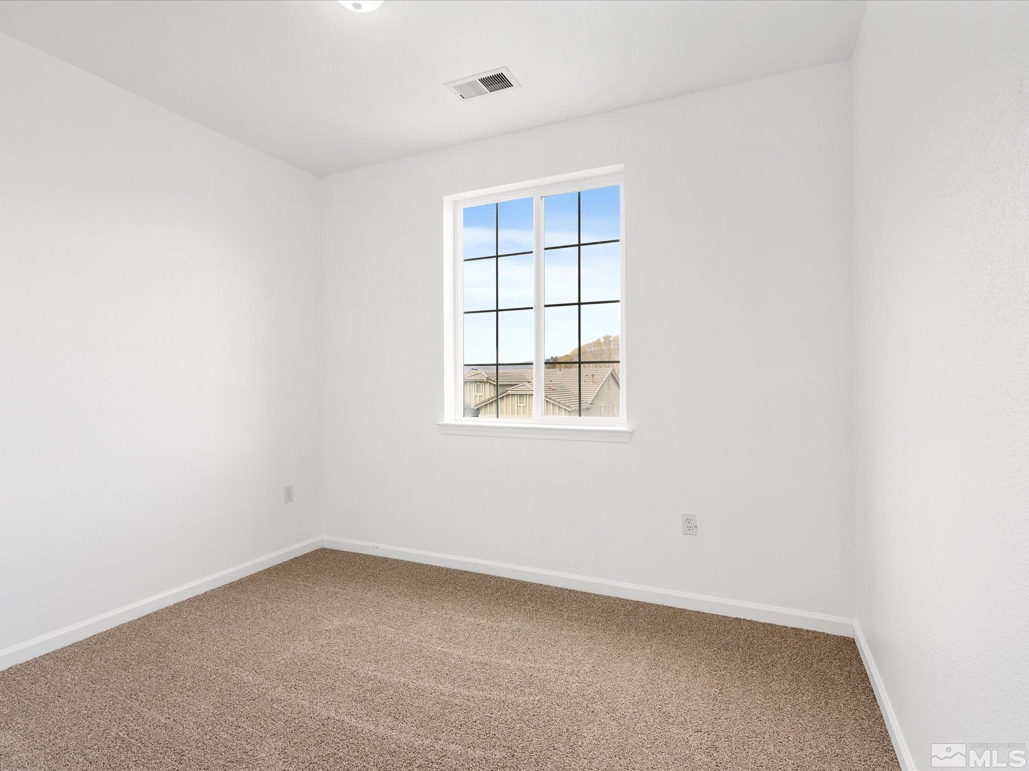 915 Lakeview Dr Property Photo 21