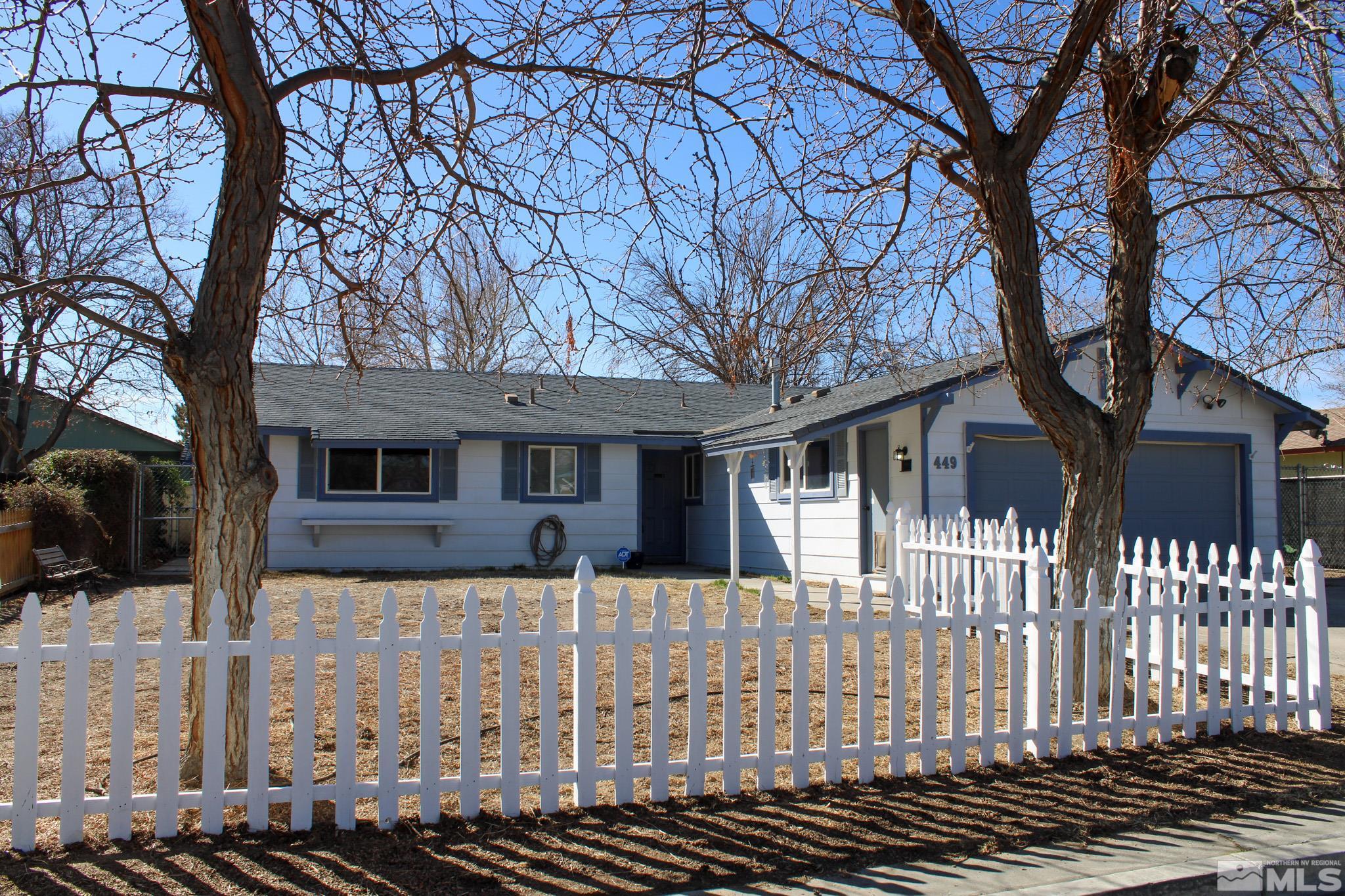 449 Sierra Property Photo 5