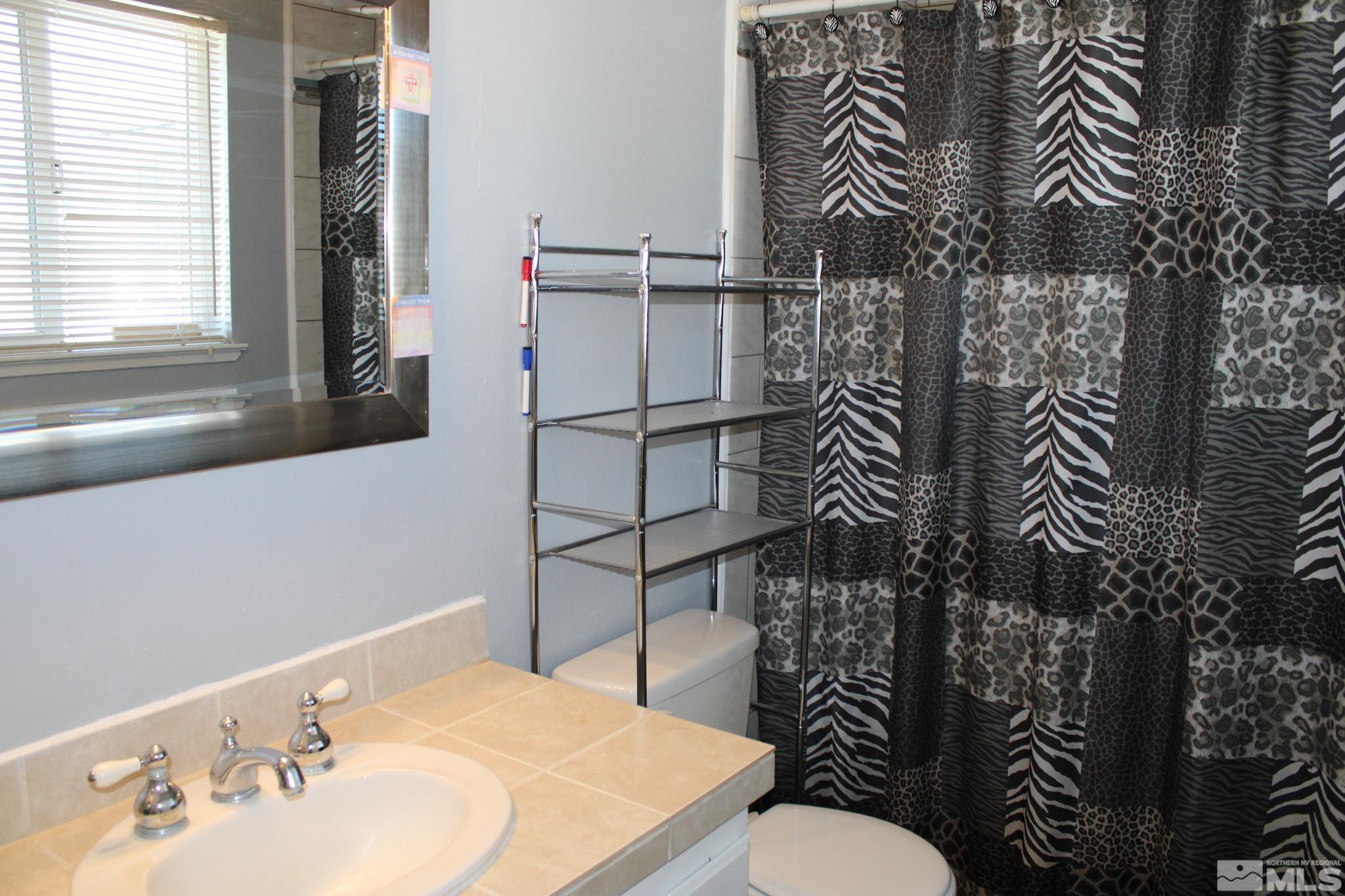 449 Sierra Property Photo 27