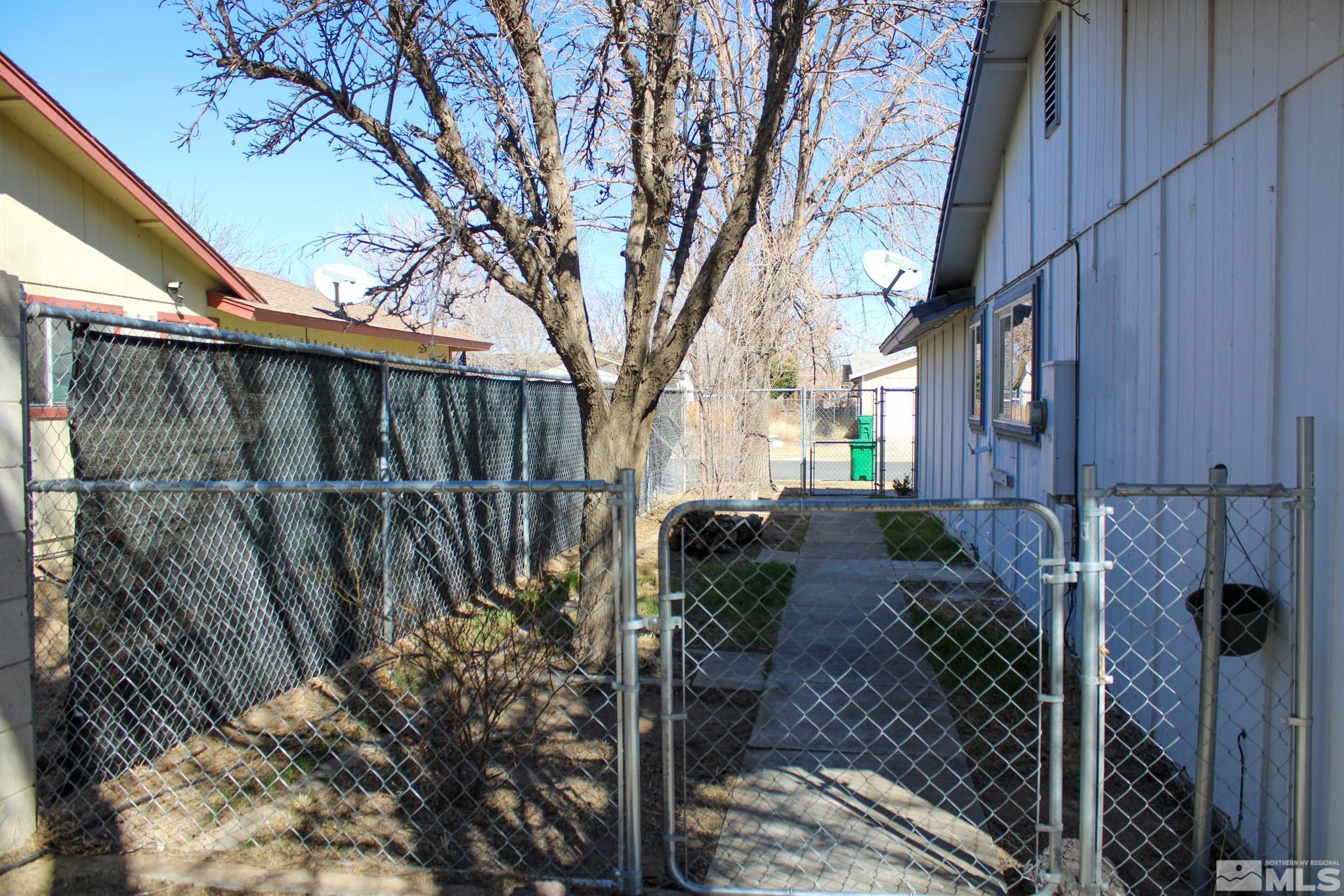 449 Sierra Property Photo 30