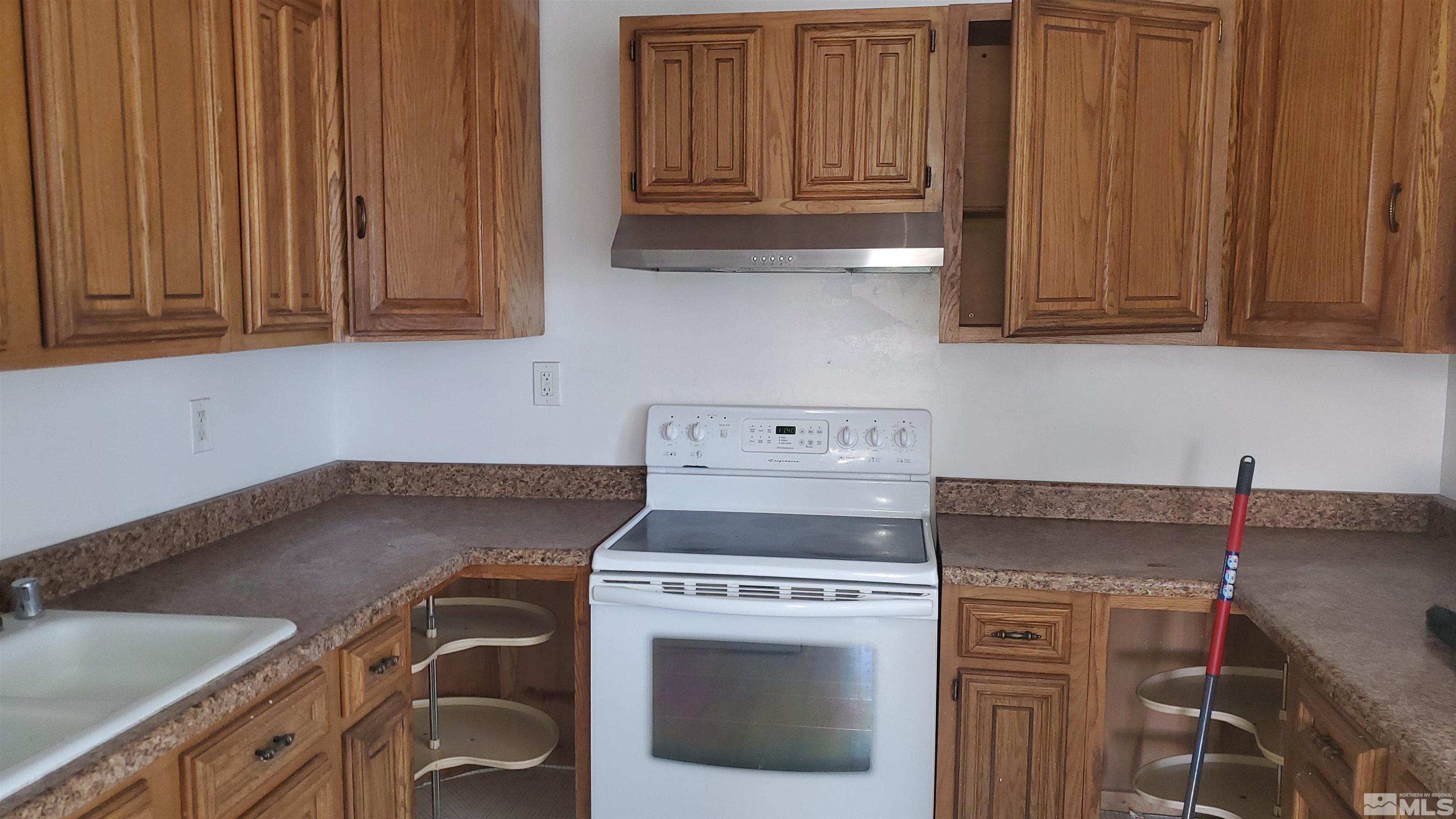 785 D Street Property Photo 7