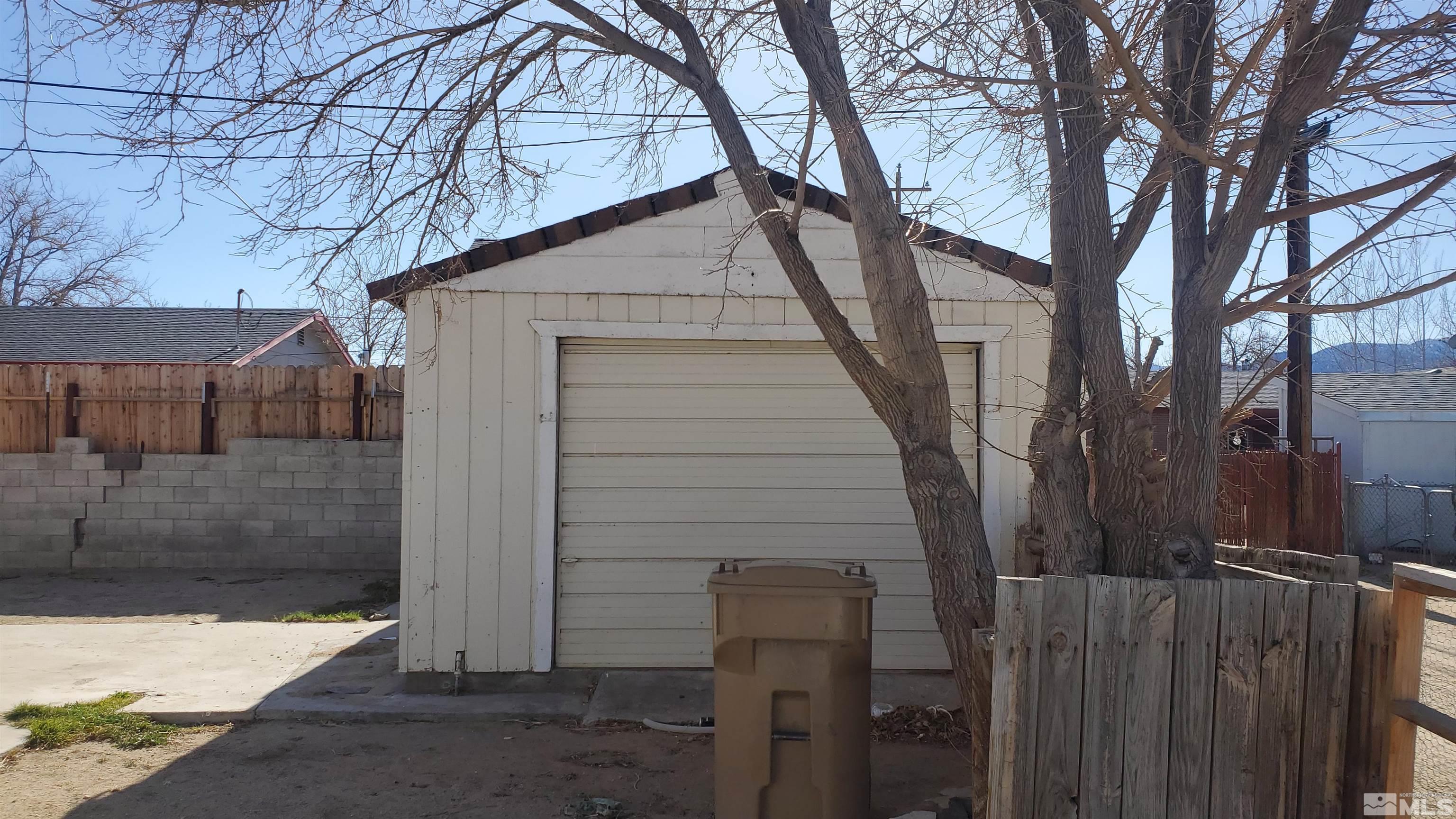 785 D Street Property Photo 17