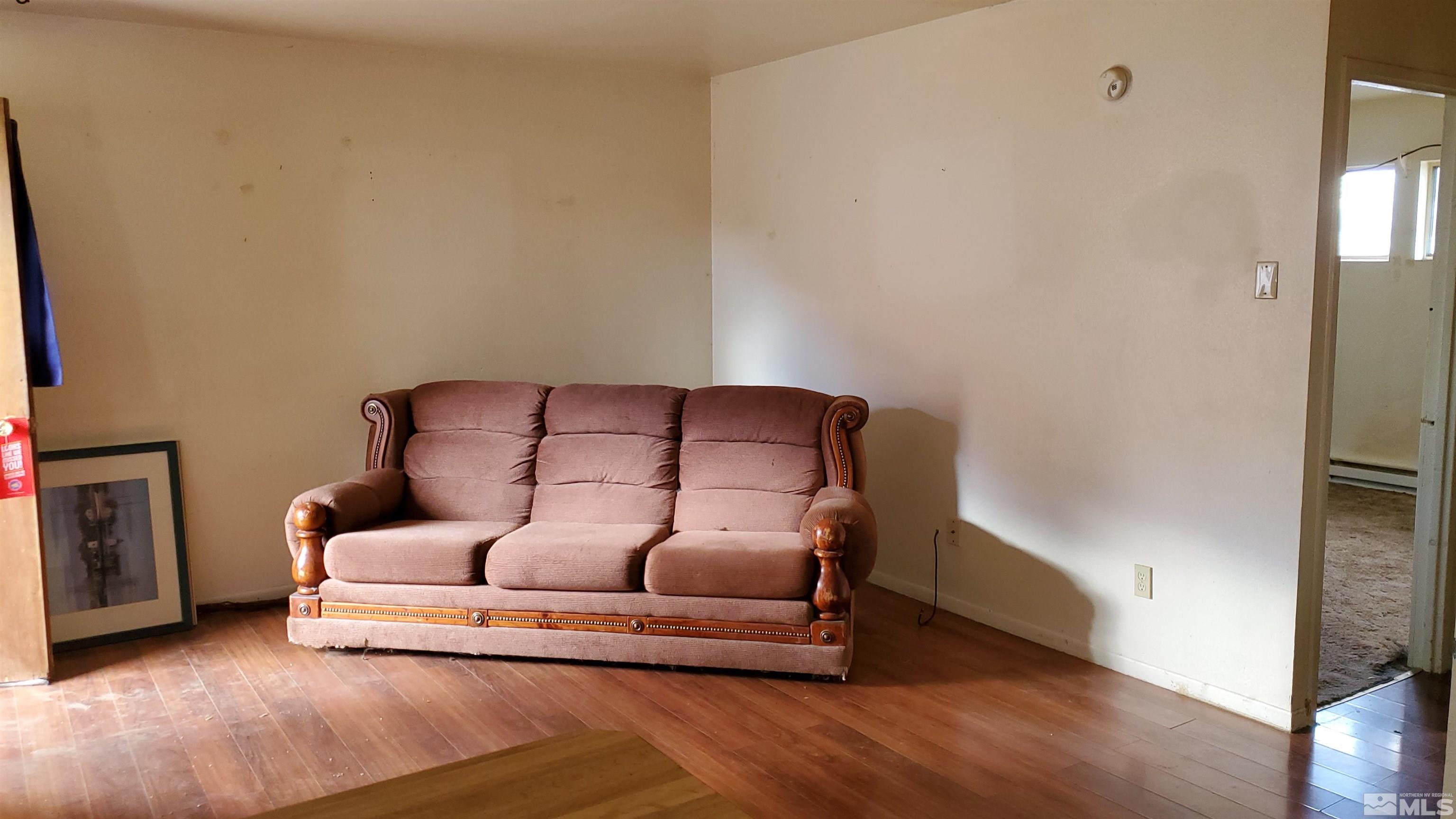 422 A & B C Street Property Photo 2