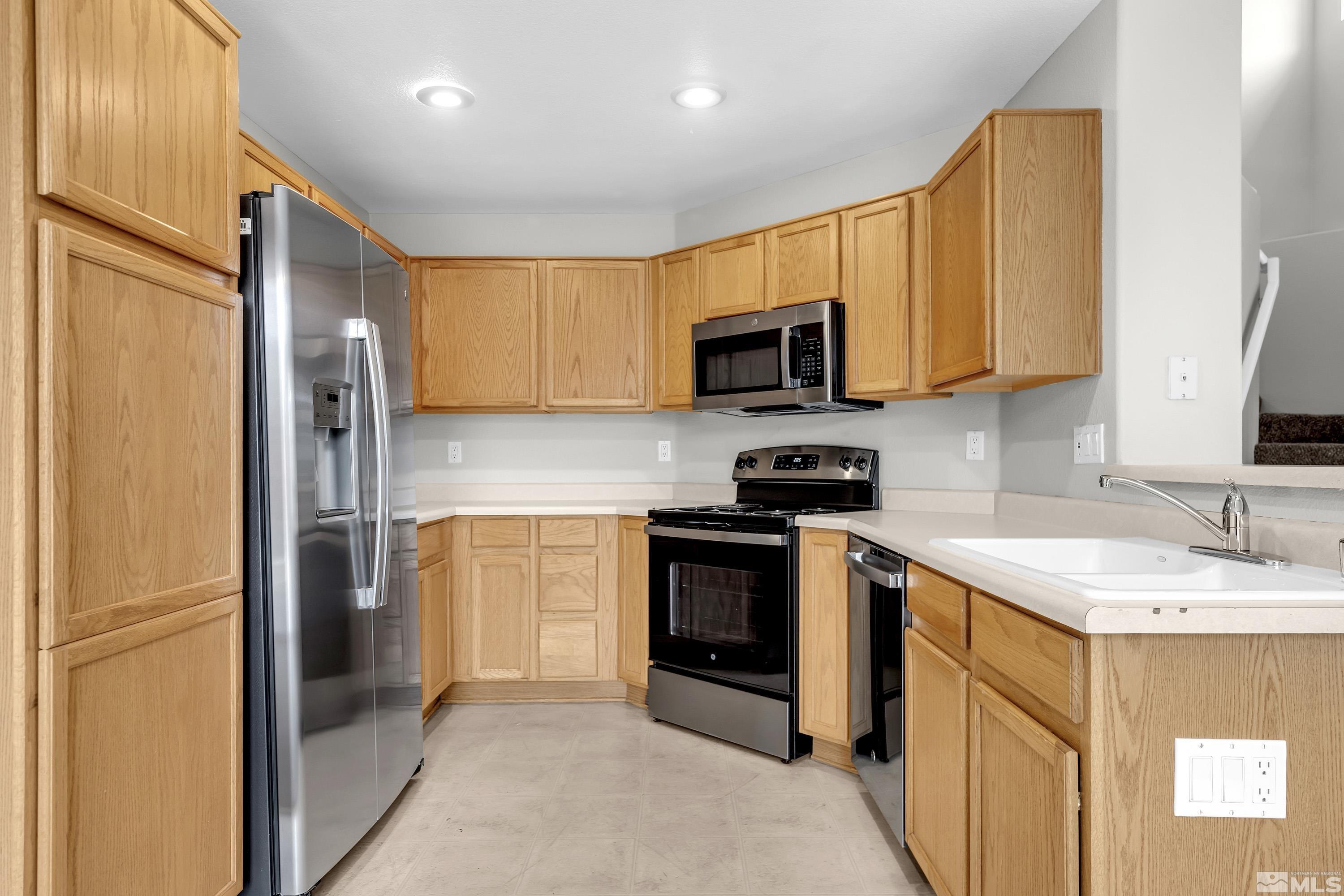 2130 Canyon Mesa Ct Property Photo 5