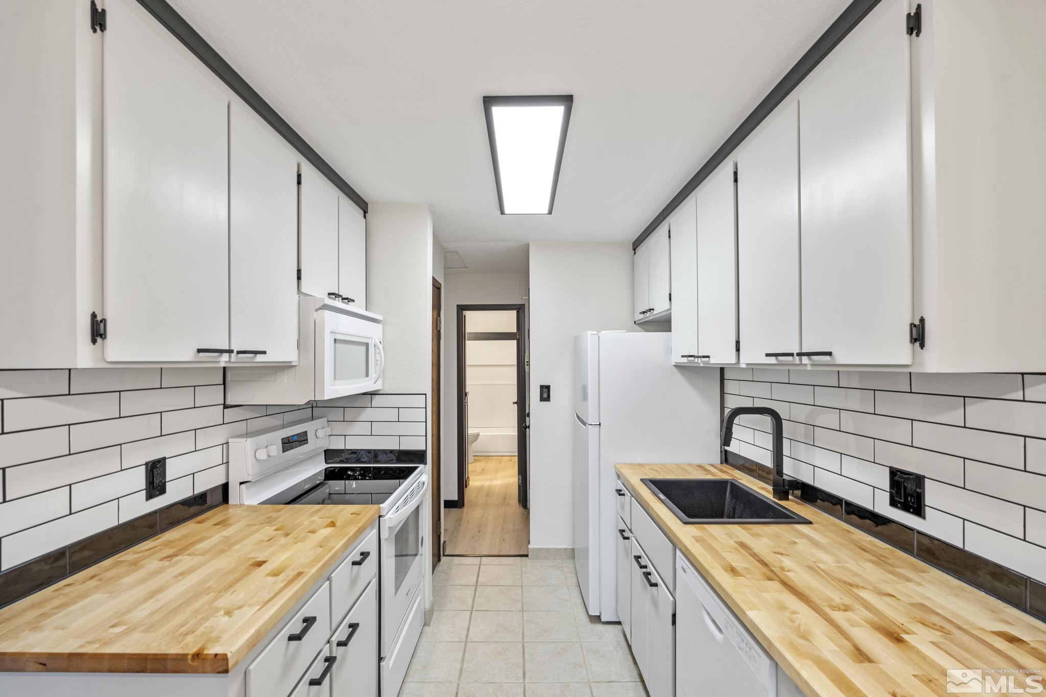 400 S Saliman Rd Property Photo 1