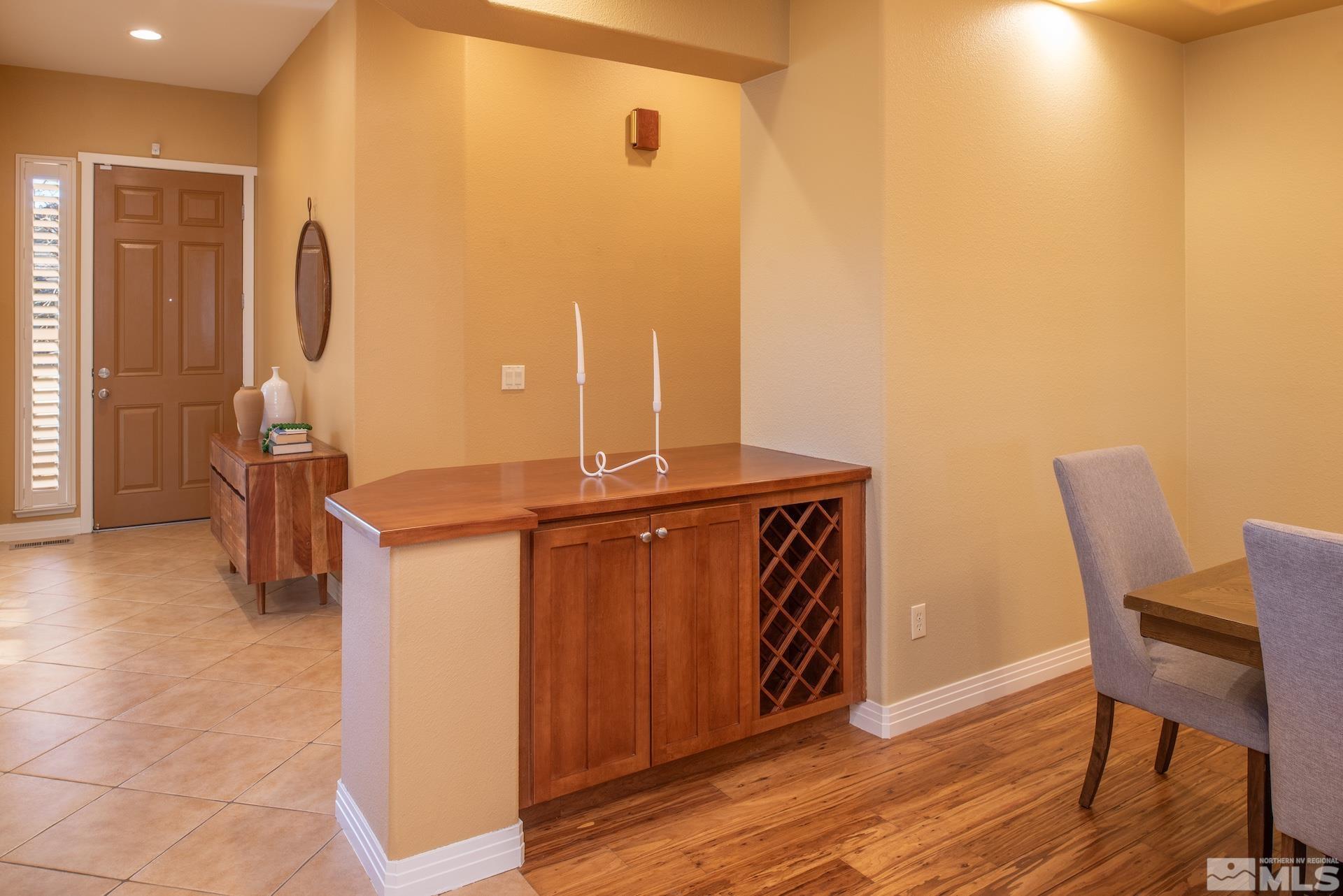 1196 Harbor Town Circle Property Photo 6