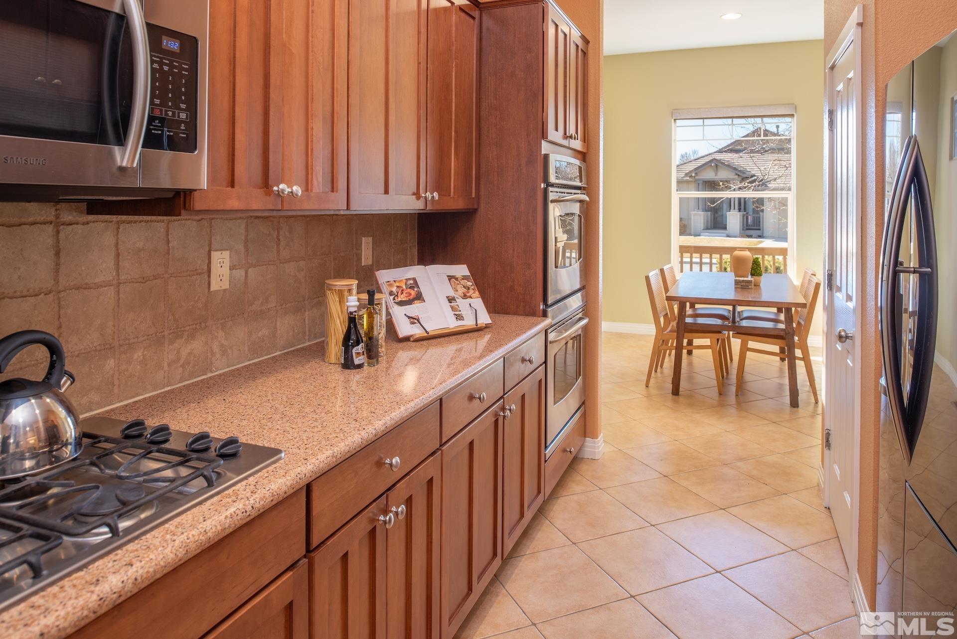 1196 Harbor Town Circle Property Photo 12