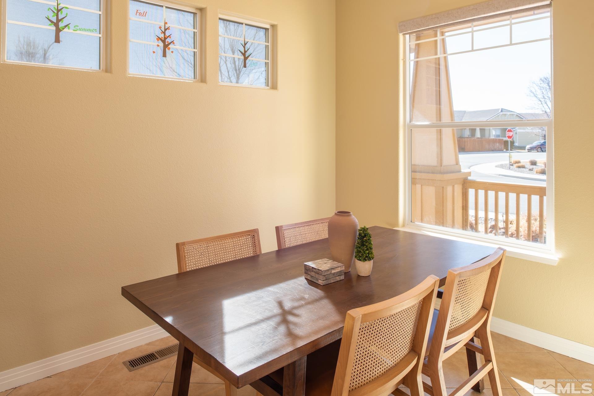 1196 Harbor Town Circle Property Photo 14