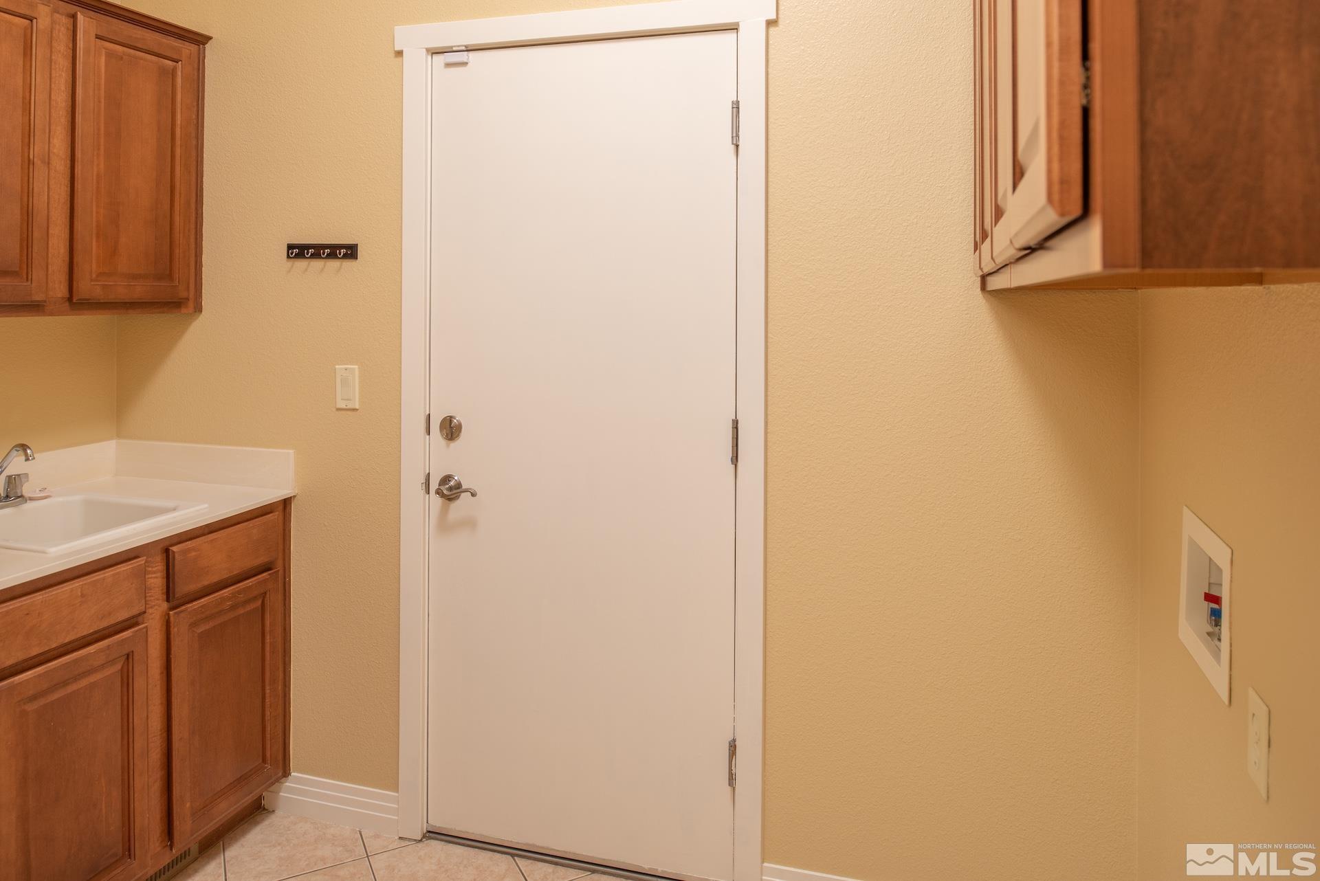 1196 Harbor Town Circle Property Photo 25