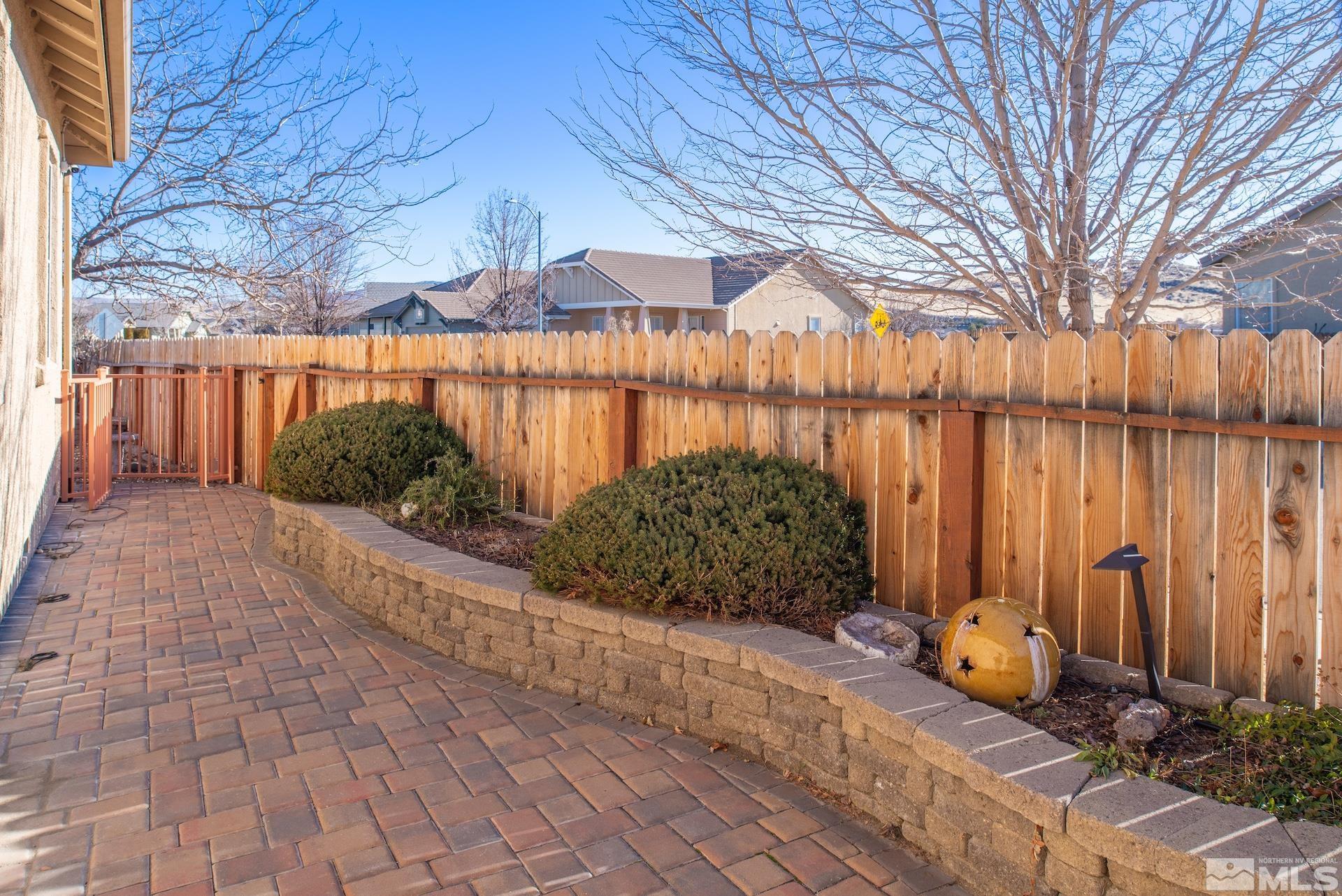 1196 Harbor Town Circle Property Photo 32