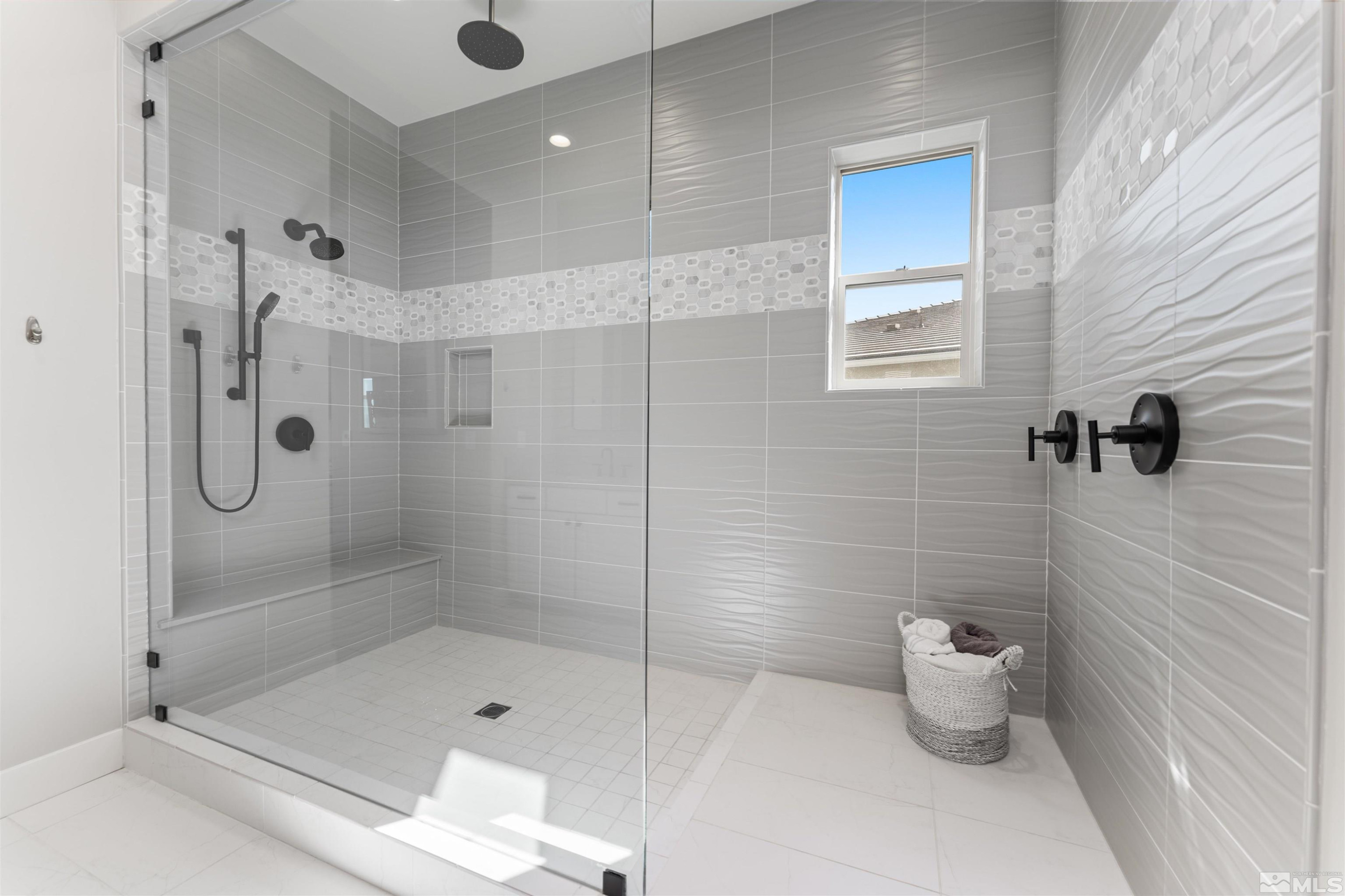 8956 Suncreek Trail Property Photo 16