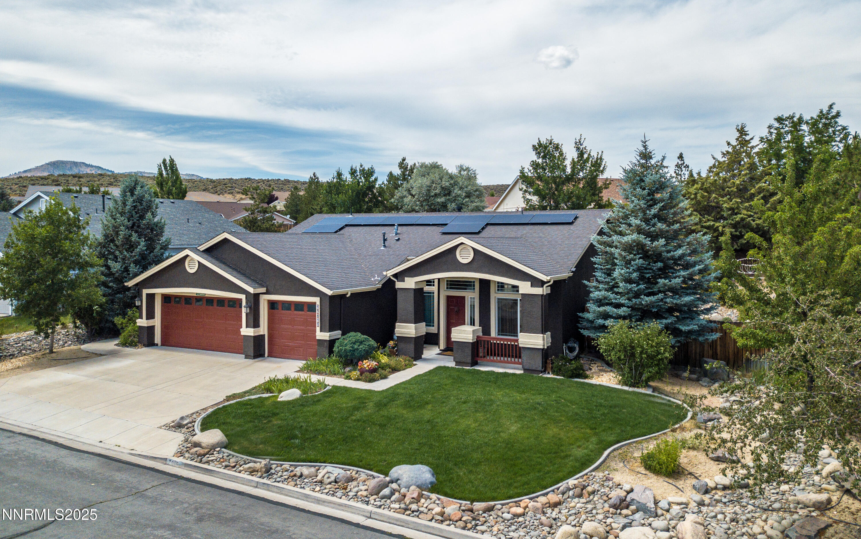 17815 Thunder River Drive Property Photo 1