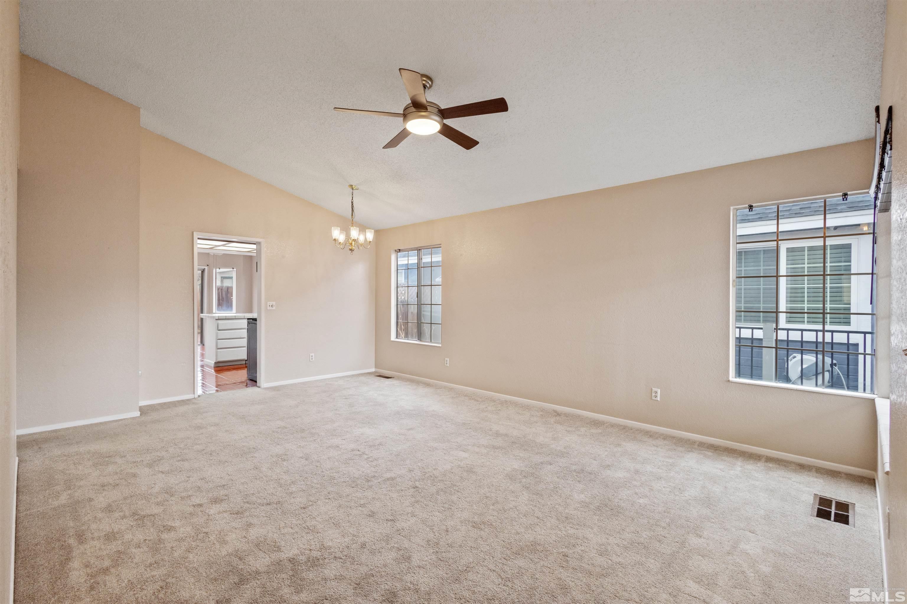 1687 Noreen Drive Property Photo 6