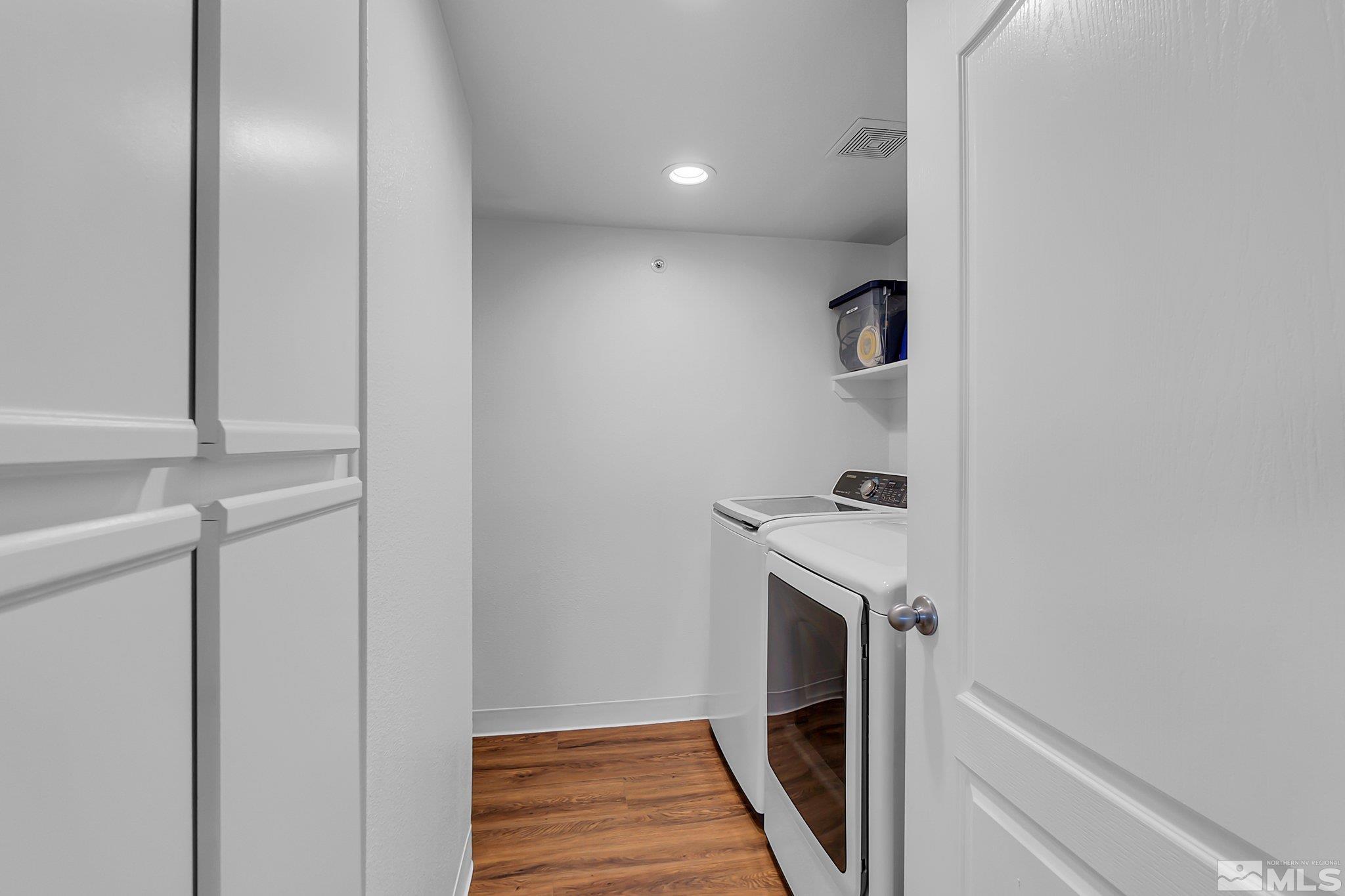 6850 Sharlands Ave R-2098 Property Photo 14