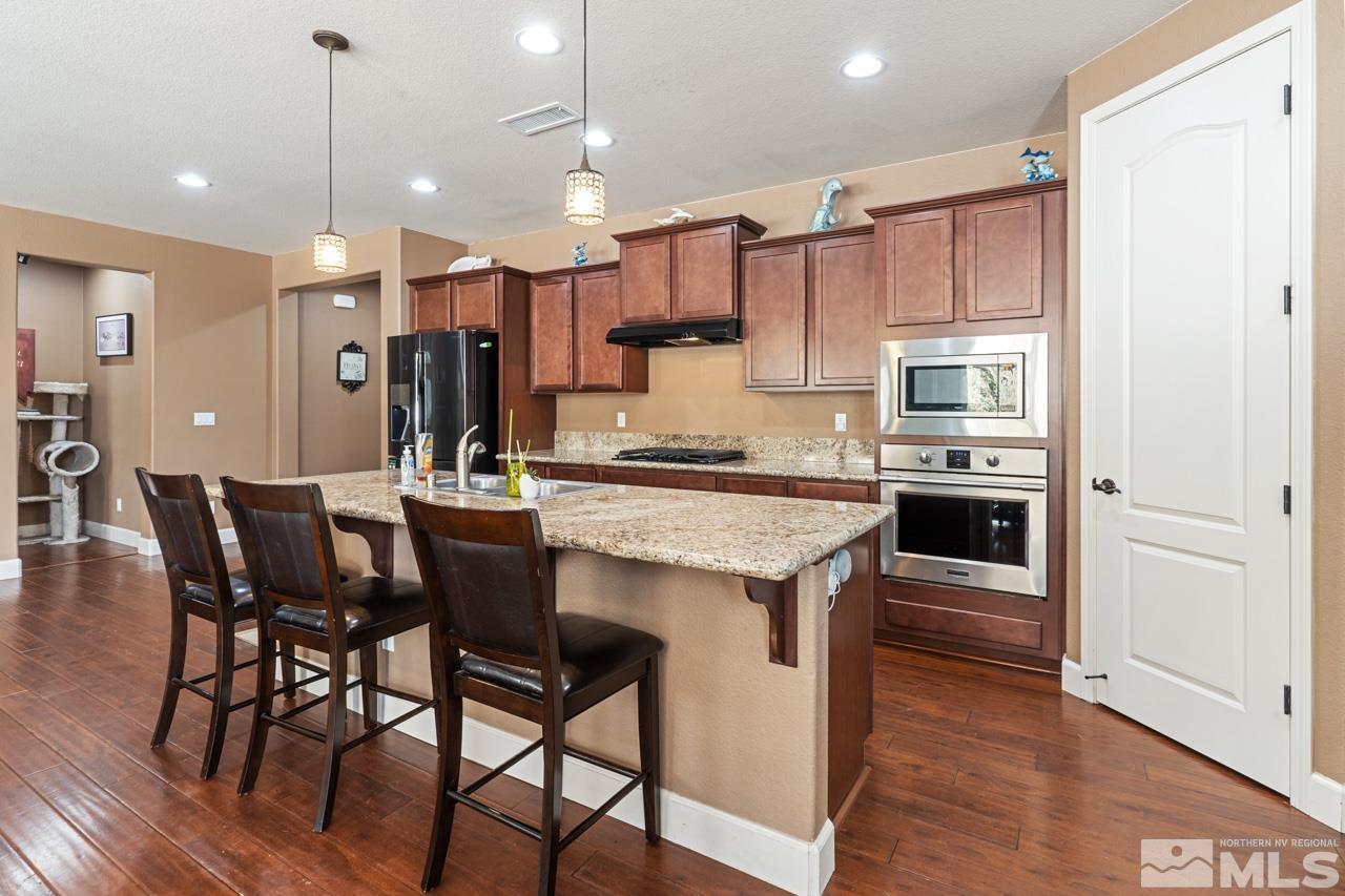 142 Denio Dr Property Photo 10