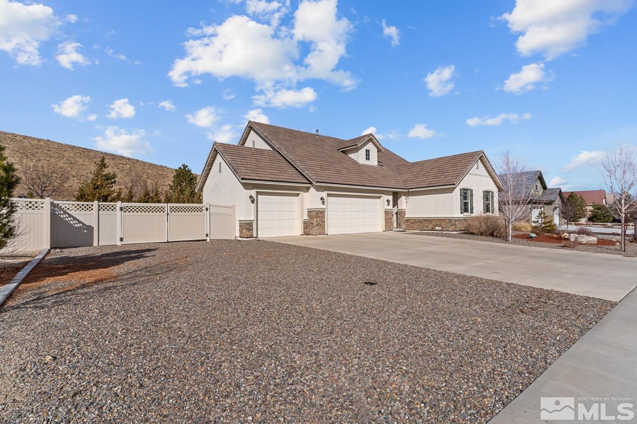 142 Denio Dr Property Photo 1