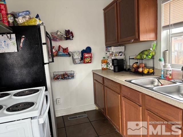 541 Colorado River Blvd Property Photo 6