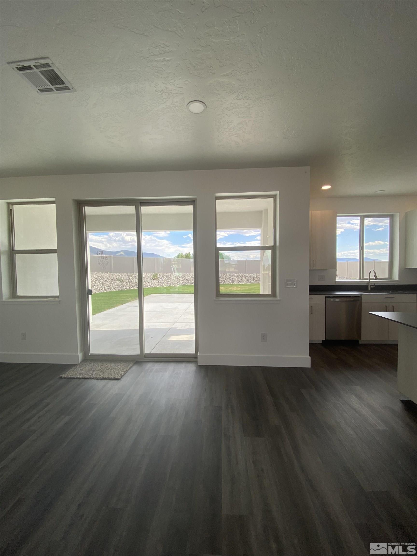 5950 Packsaddle Property Photo 6