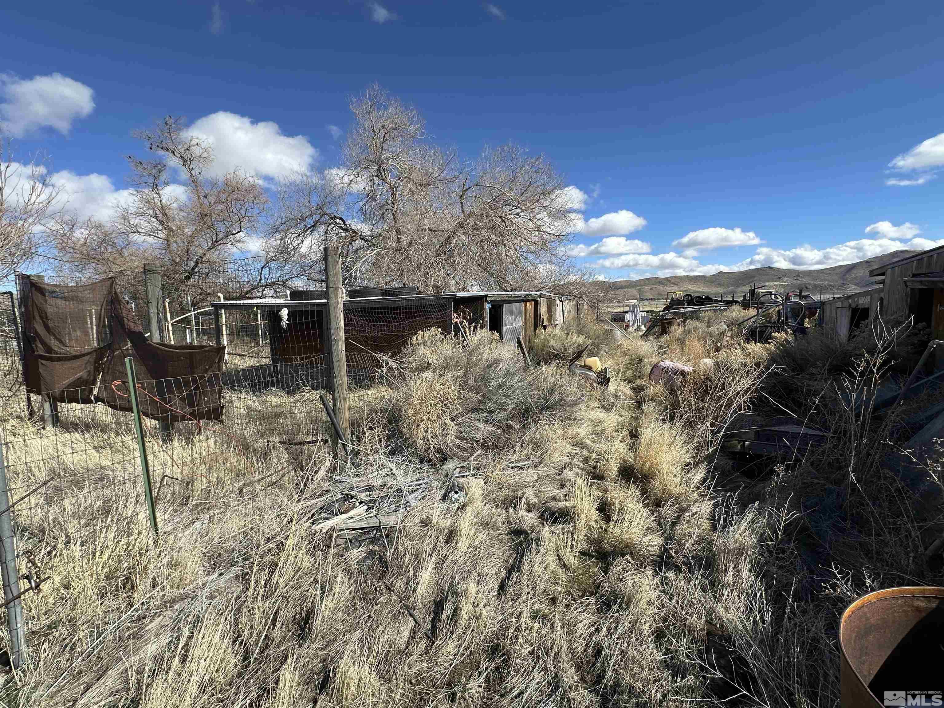 17605 W Aspen Property Photo 11