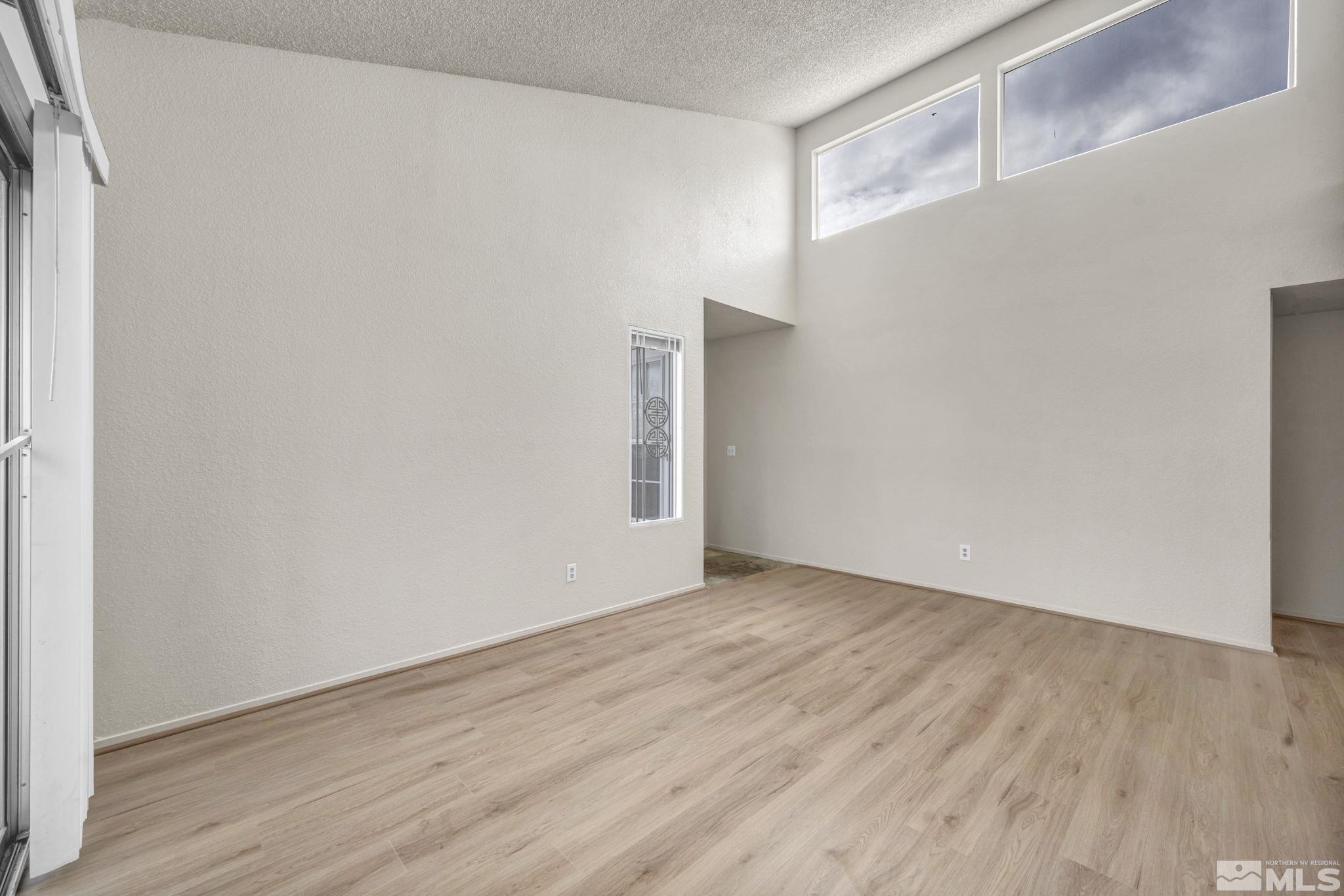2625 Sunny Slope 5 Property Photo 4