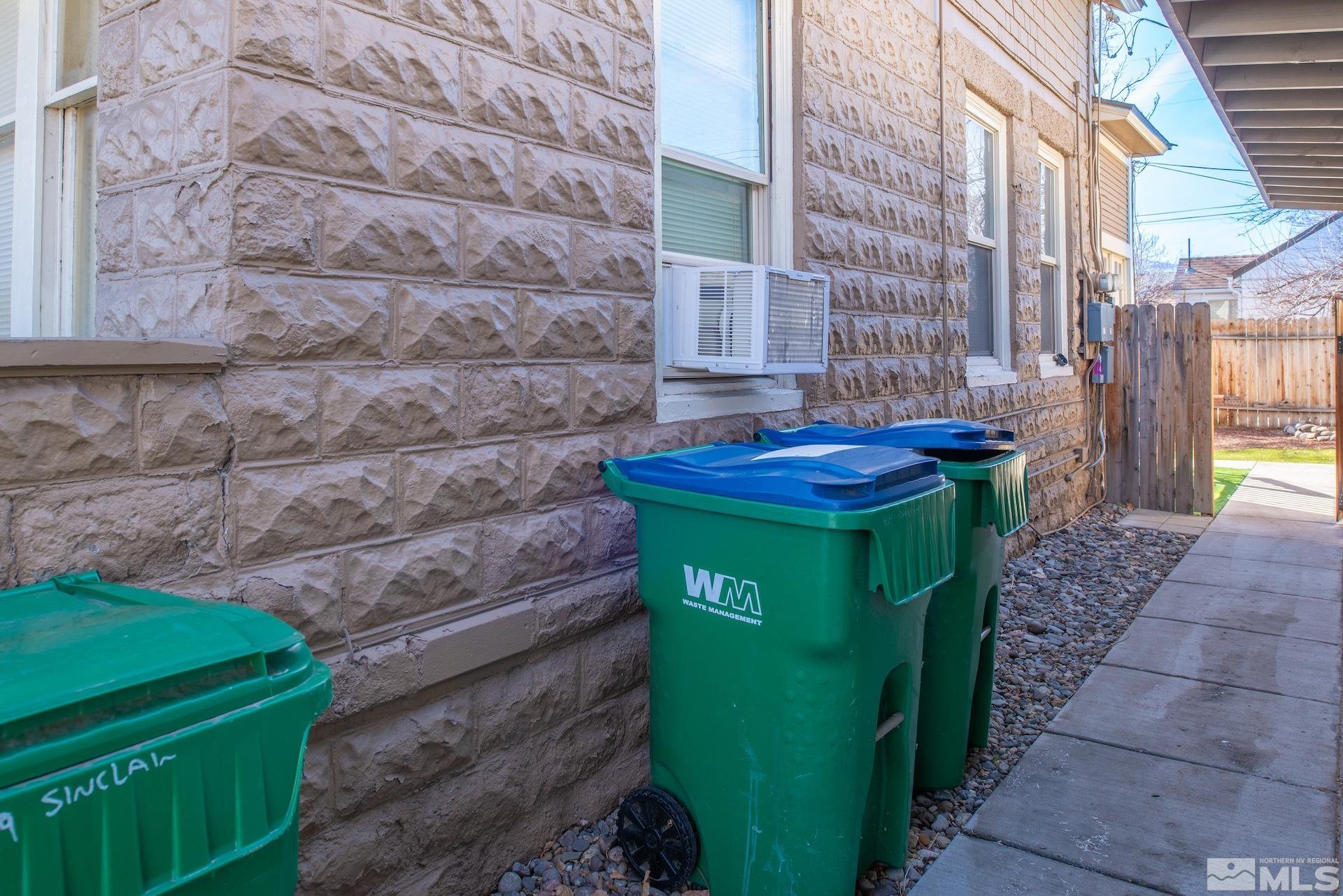 629 Sinclair St Property Photo 9