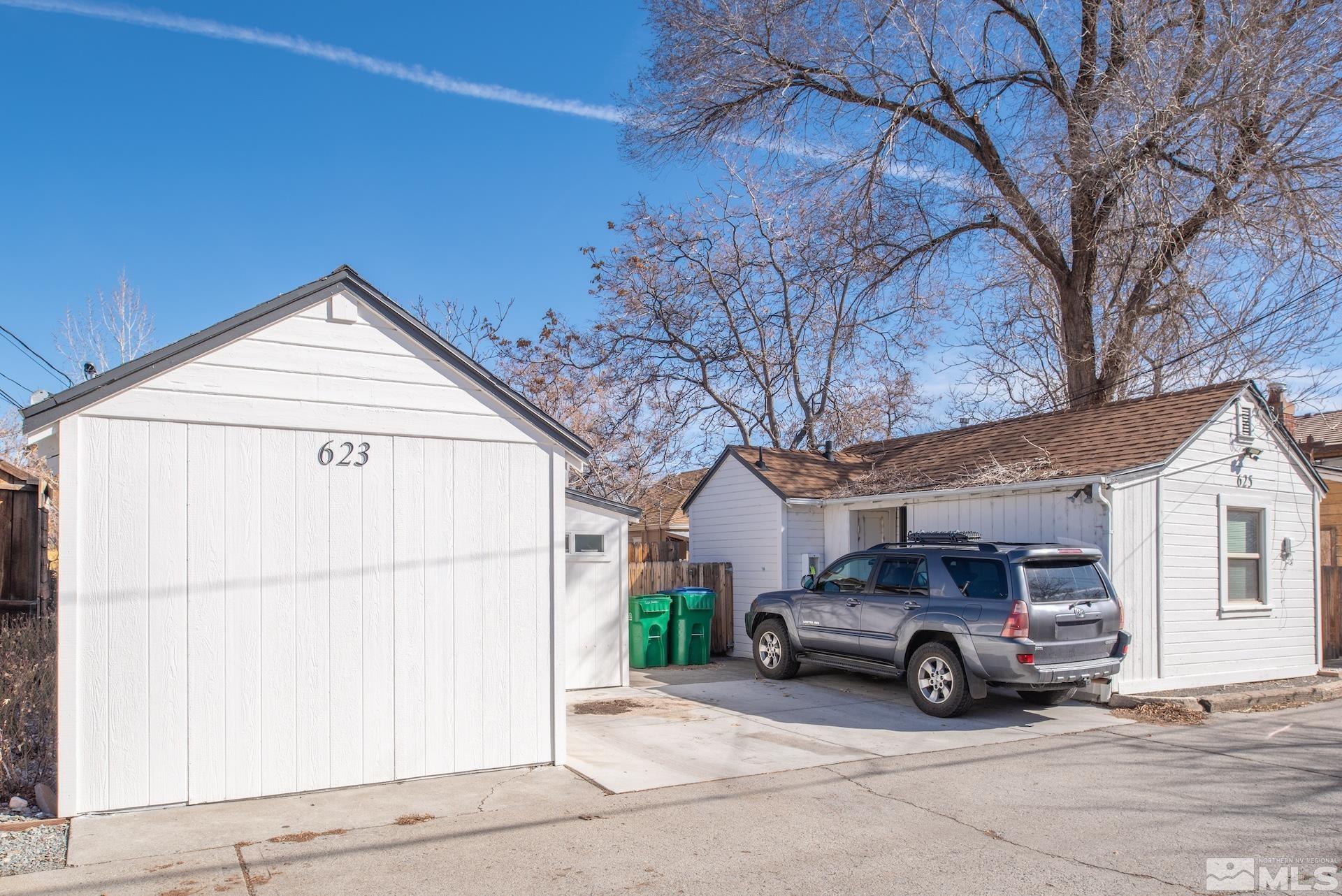 629 Sinclair St Property Photo 12