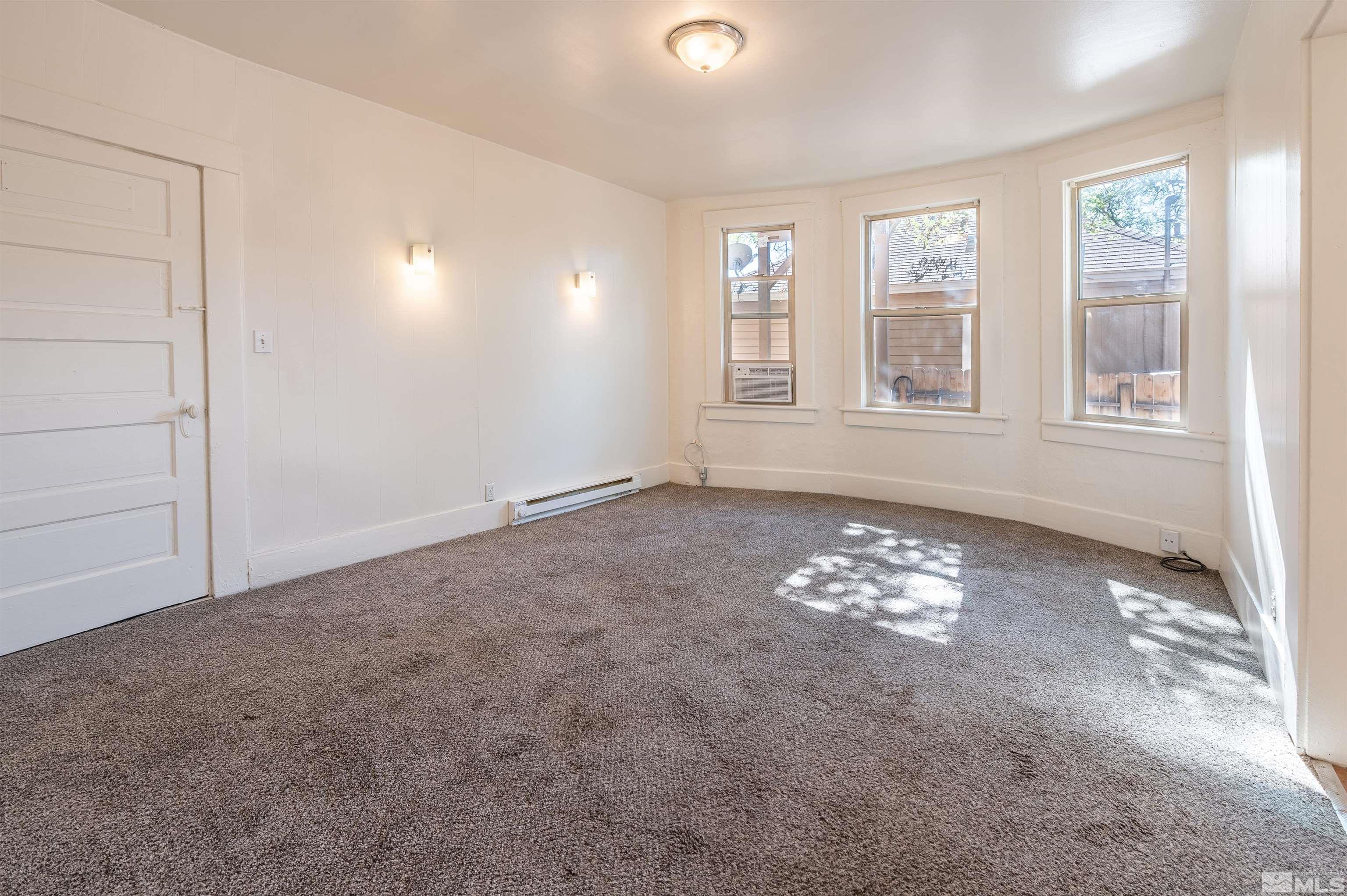 629 Sinclair St Property Photo 24