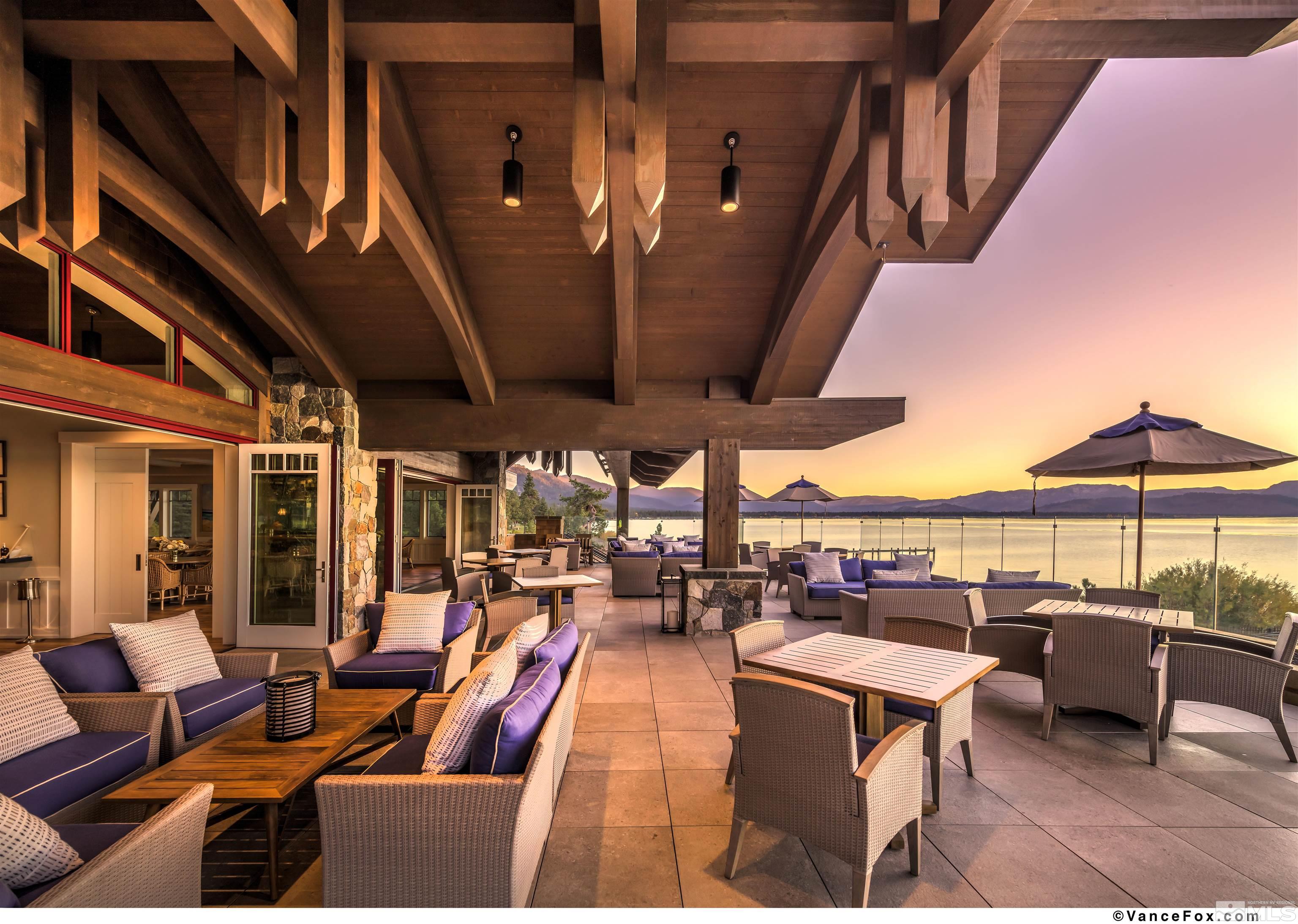 33 Beach Club Dr Property Photo 1