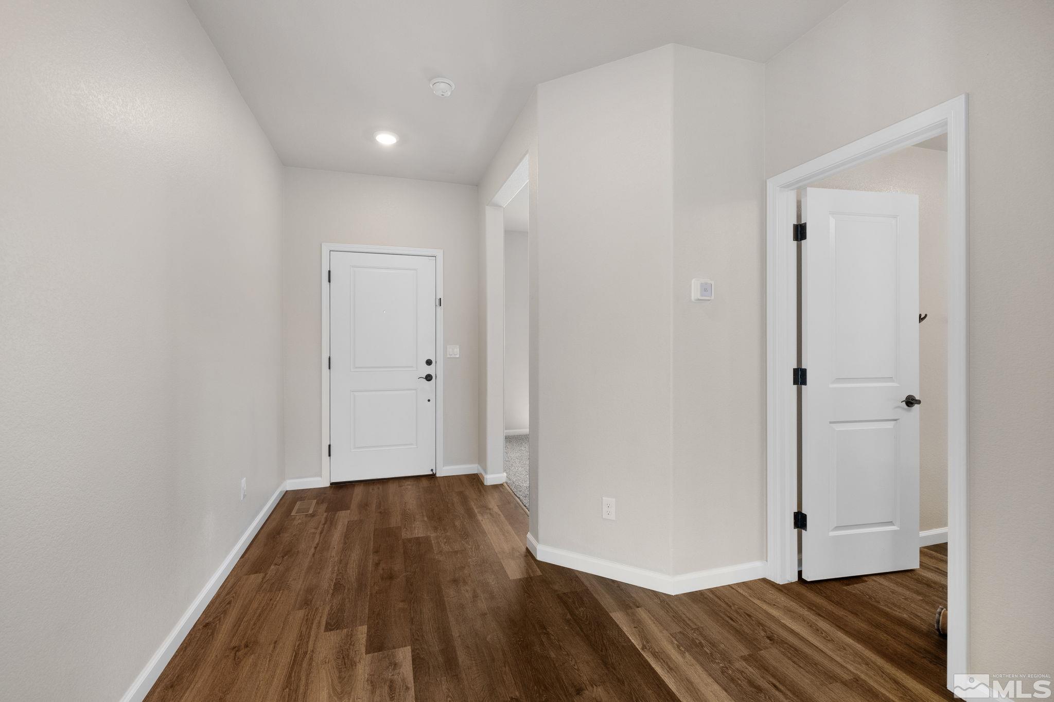 9347 Bay Dr Property Photo 4