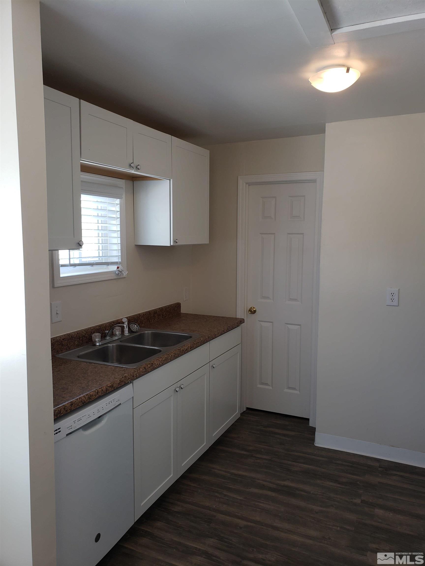 1335 Cornell Ave Property Photo 6