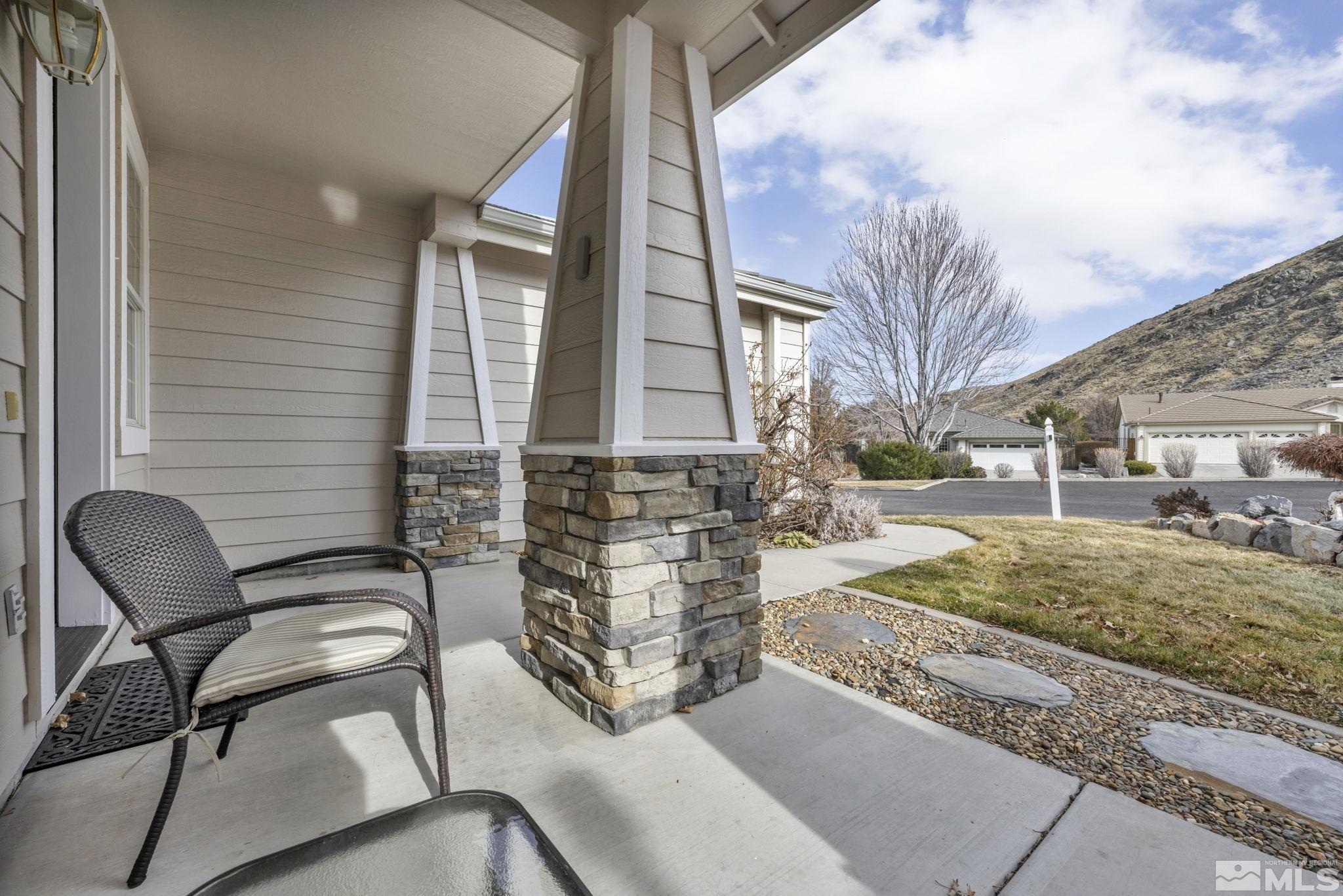 236 Sussex Pl Property Photo 6