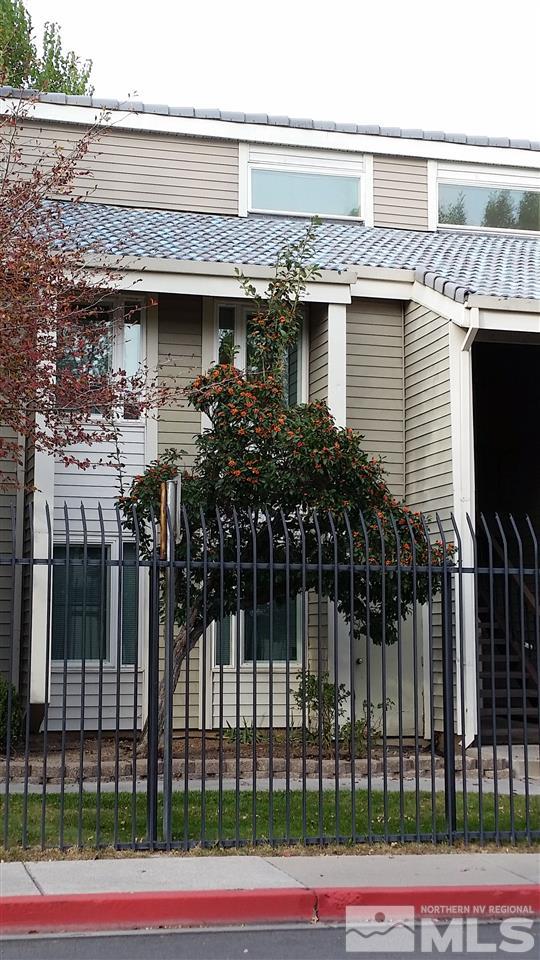 2106 G St Property Photo 2