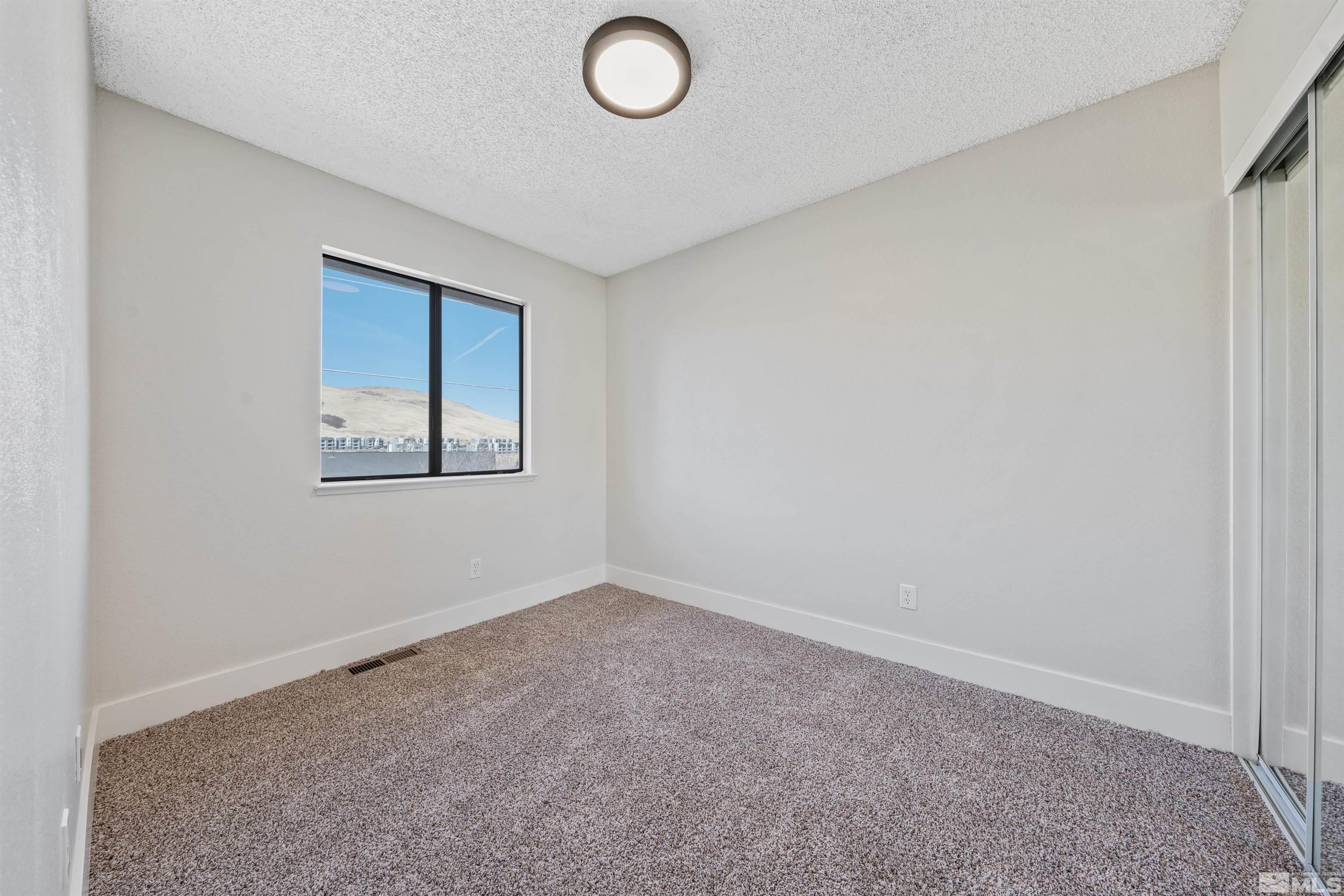3565 Balboa Dr Property Photo 25