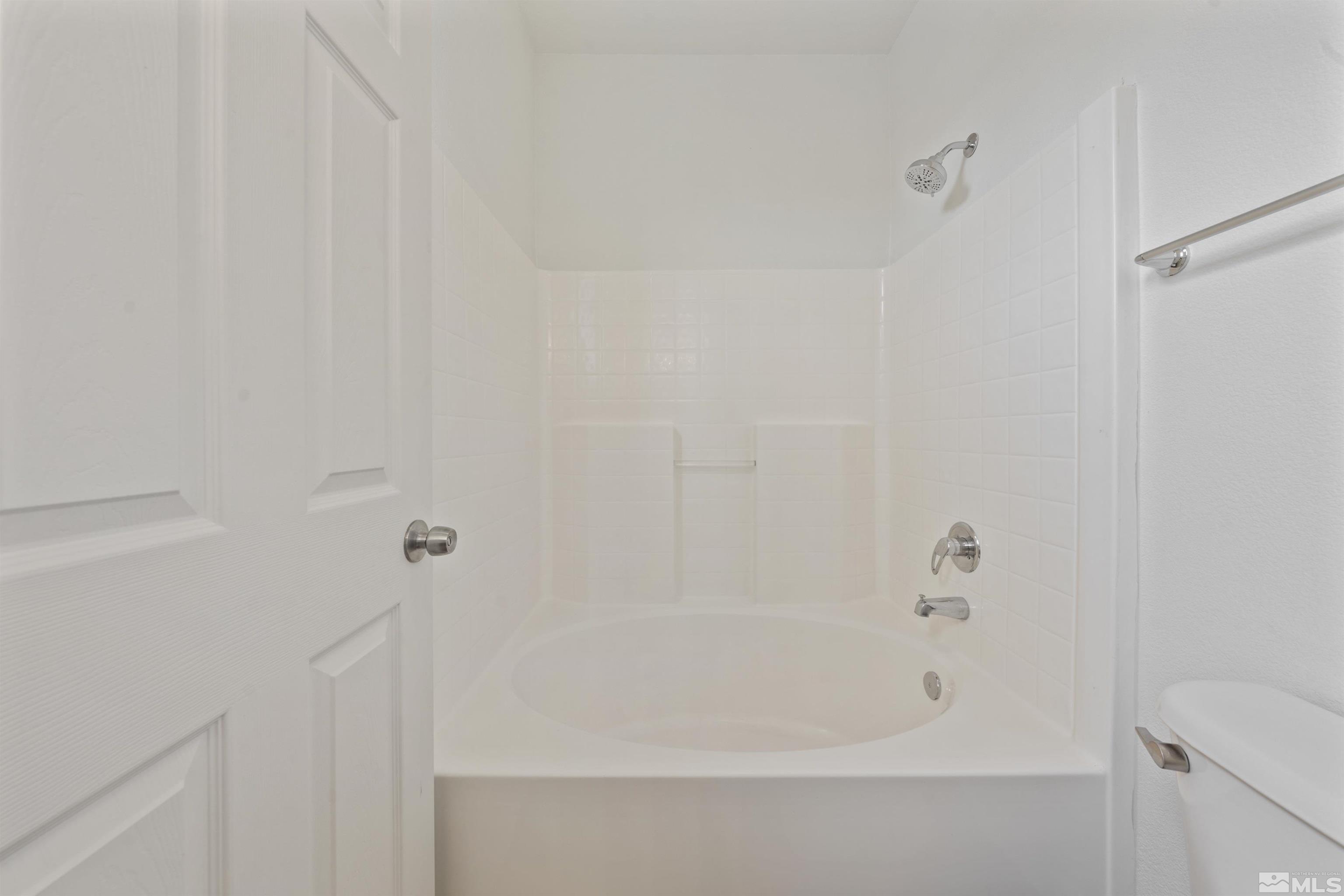 6120 Ingleston Dr Apt 621 Property Photo 18