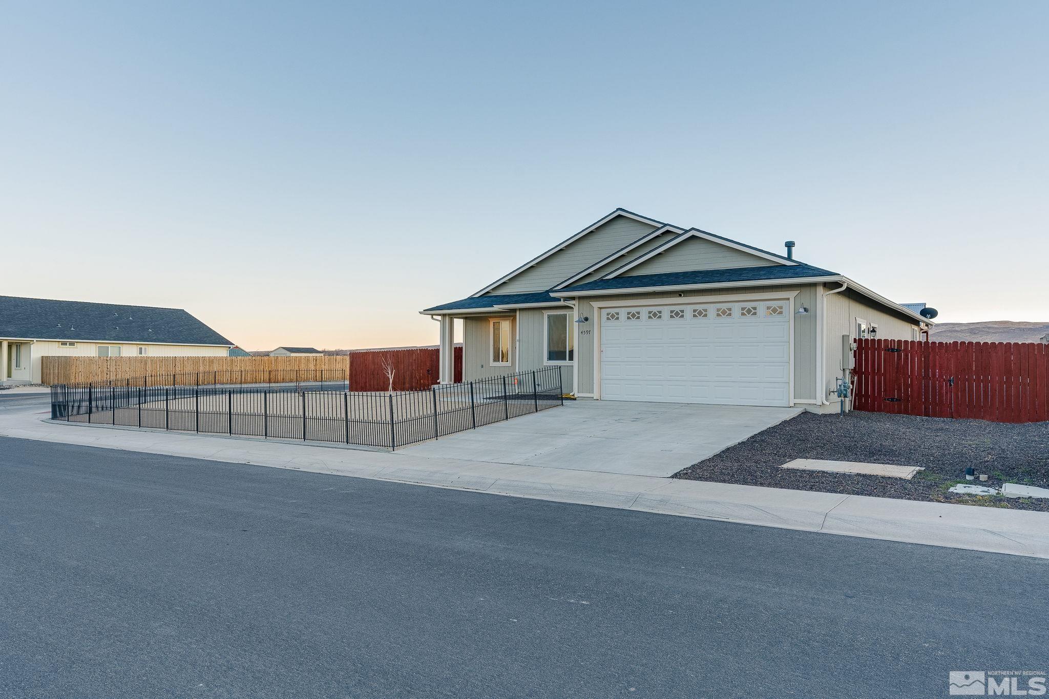 4597 Langdon St Property Photo 4