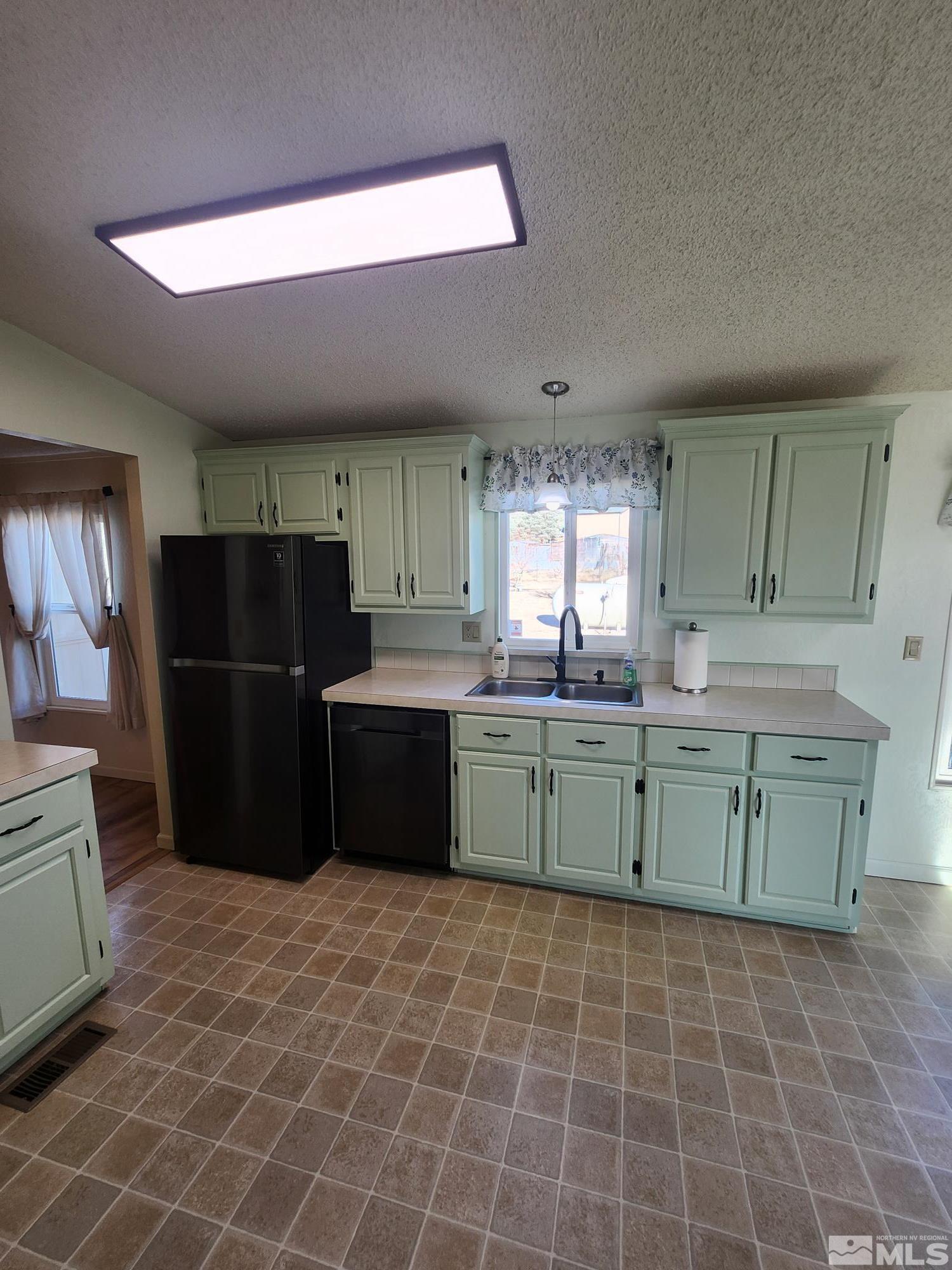 1471 Walker View Rd Property Photo 7