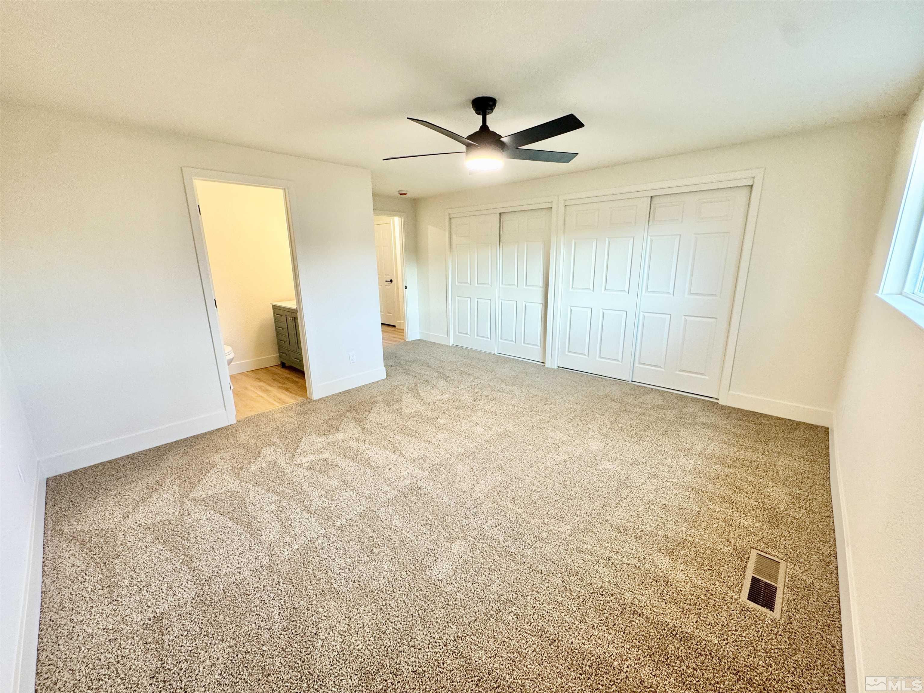 2380 Woodcrest Ln Property Photo 16