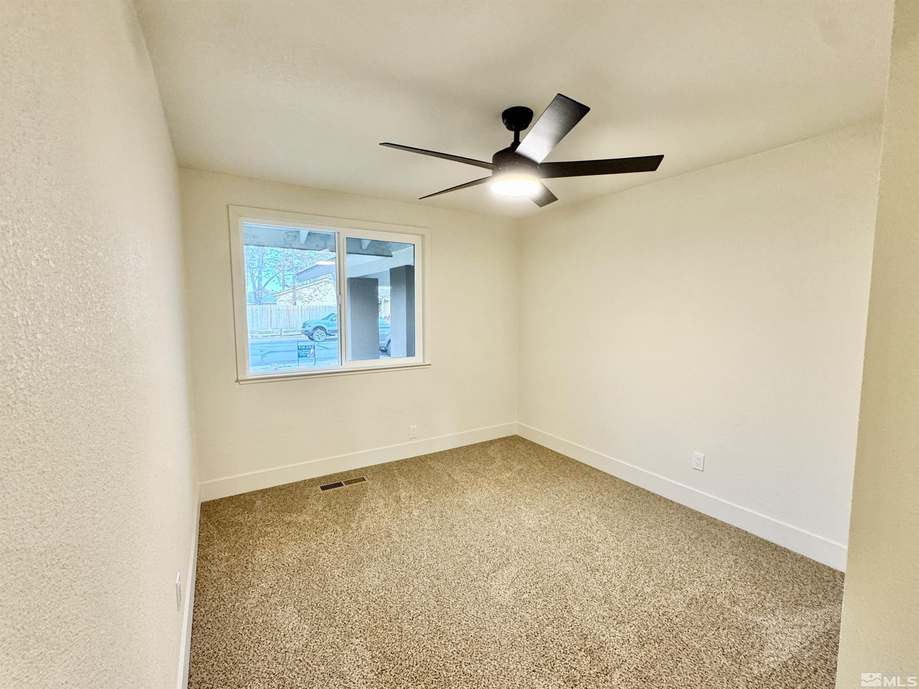 2380 Woodcrest Ln Property Photo 22