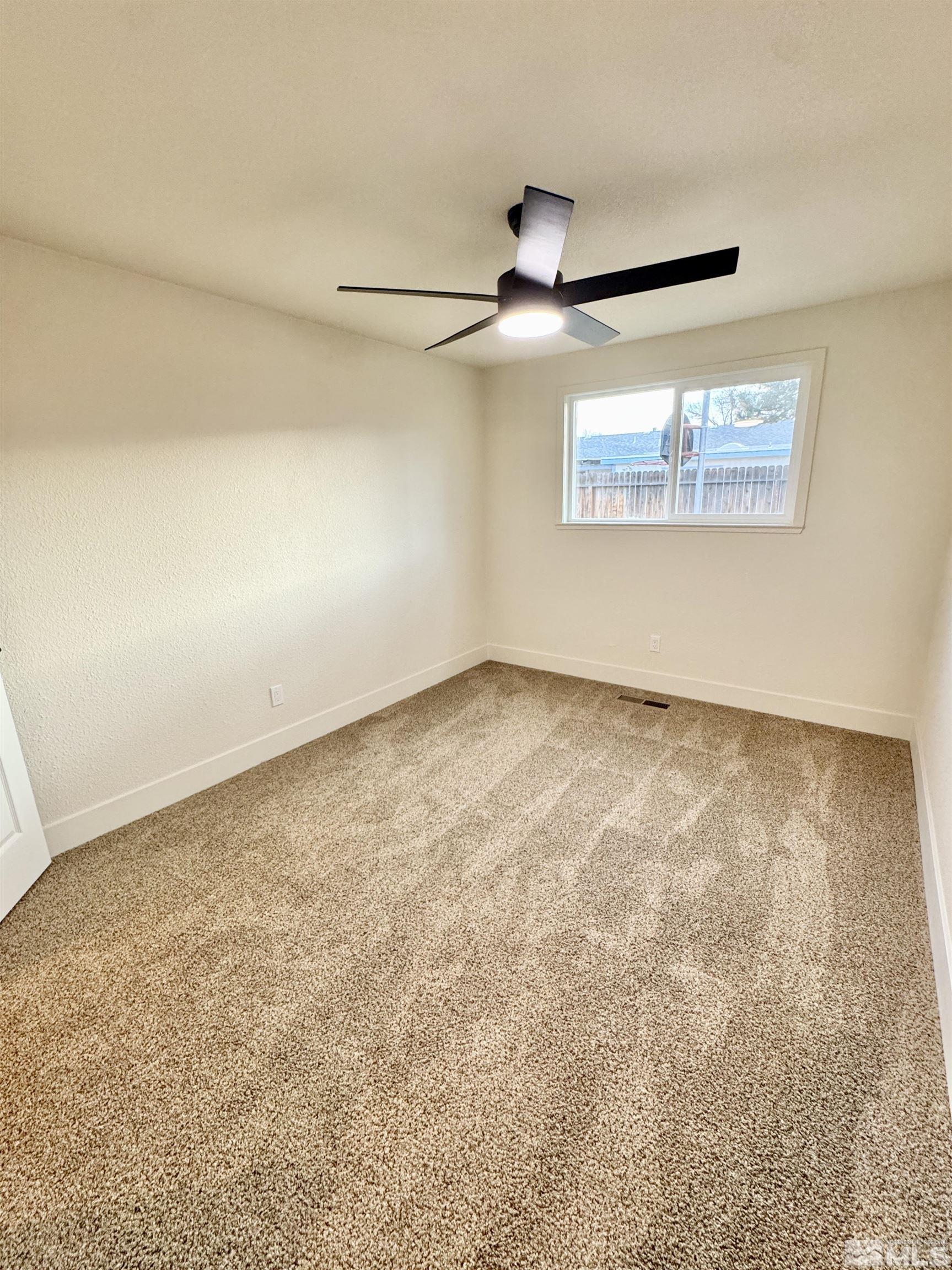 2380 Woodcrest Ln Property Photo 24