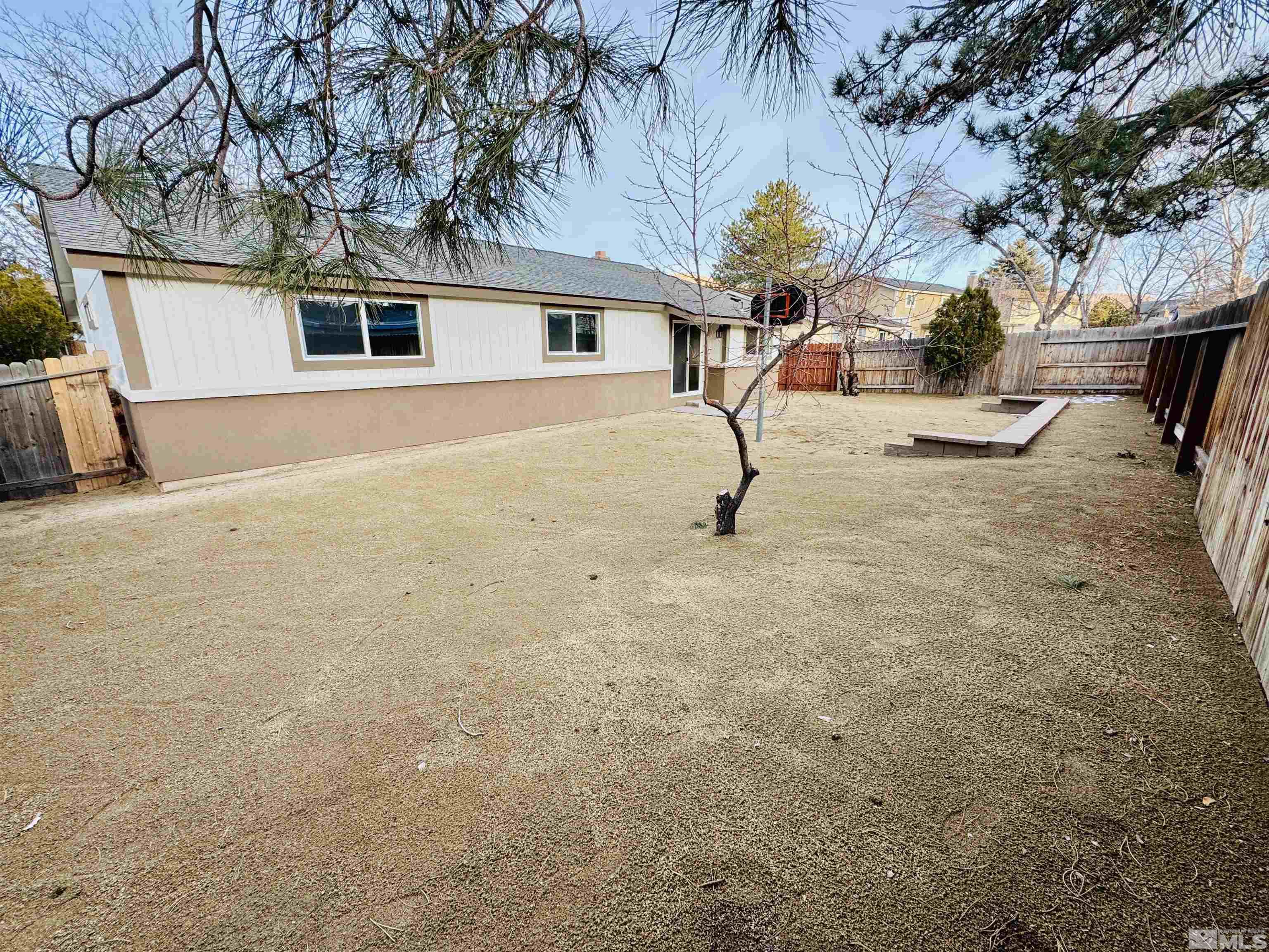 2380 Woodcrest Ln Property Photo 32