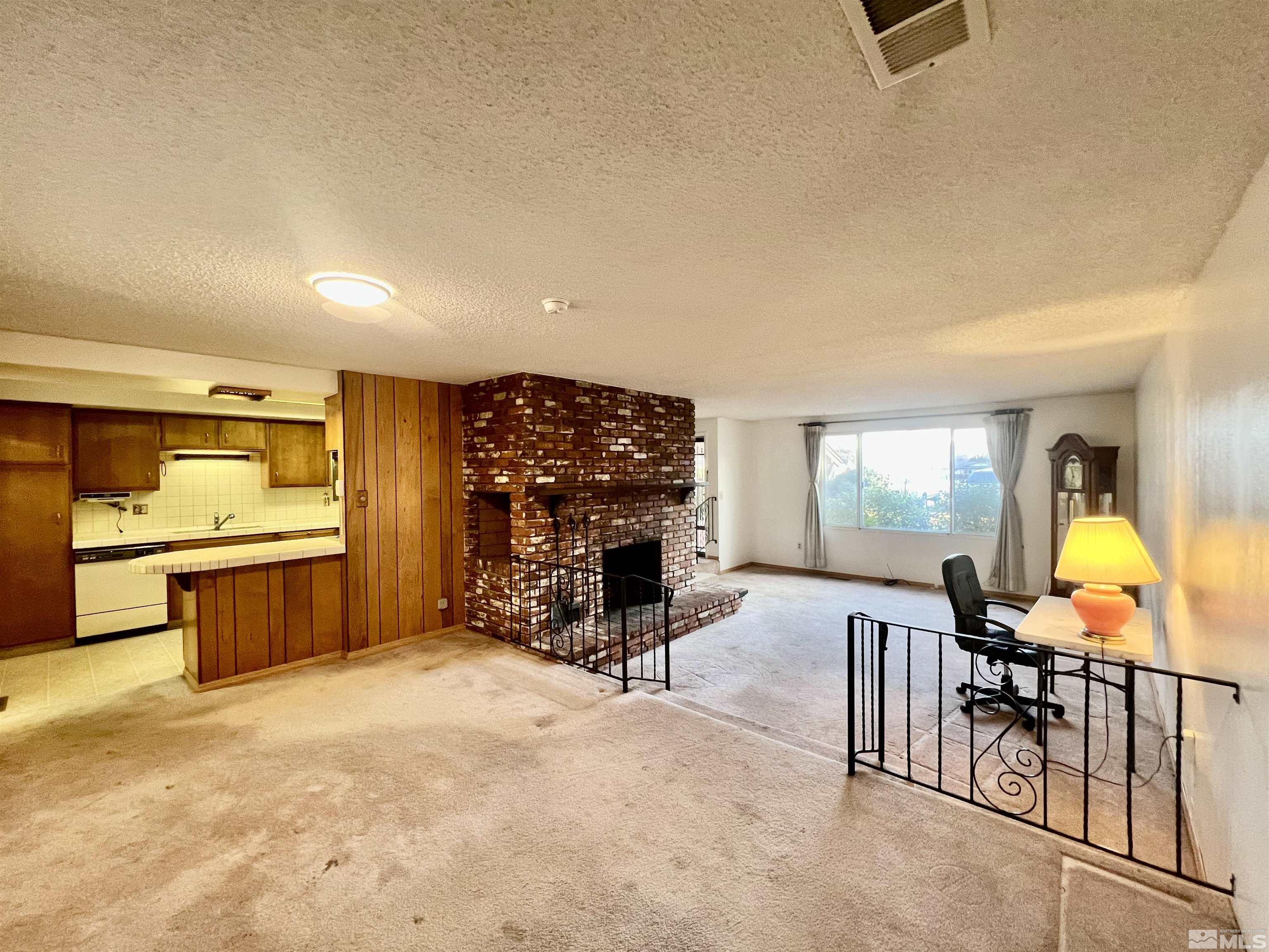 901 Osgood Place Property Photo 8