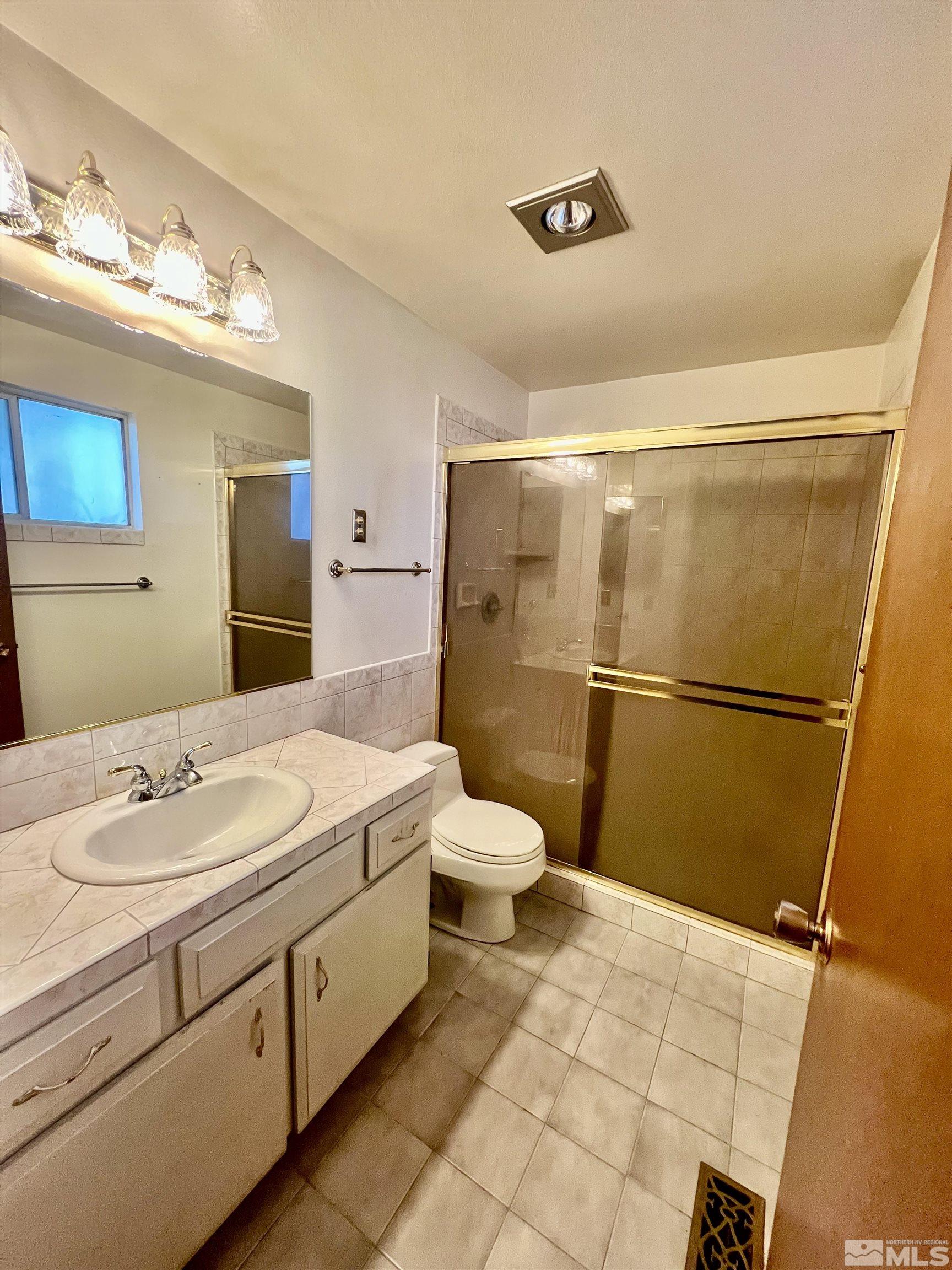 901 Osgood Place Property Photo 16