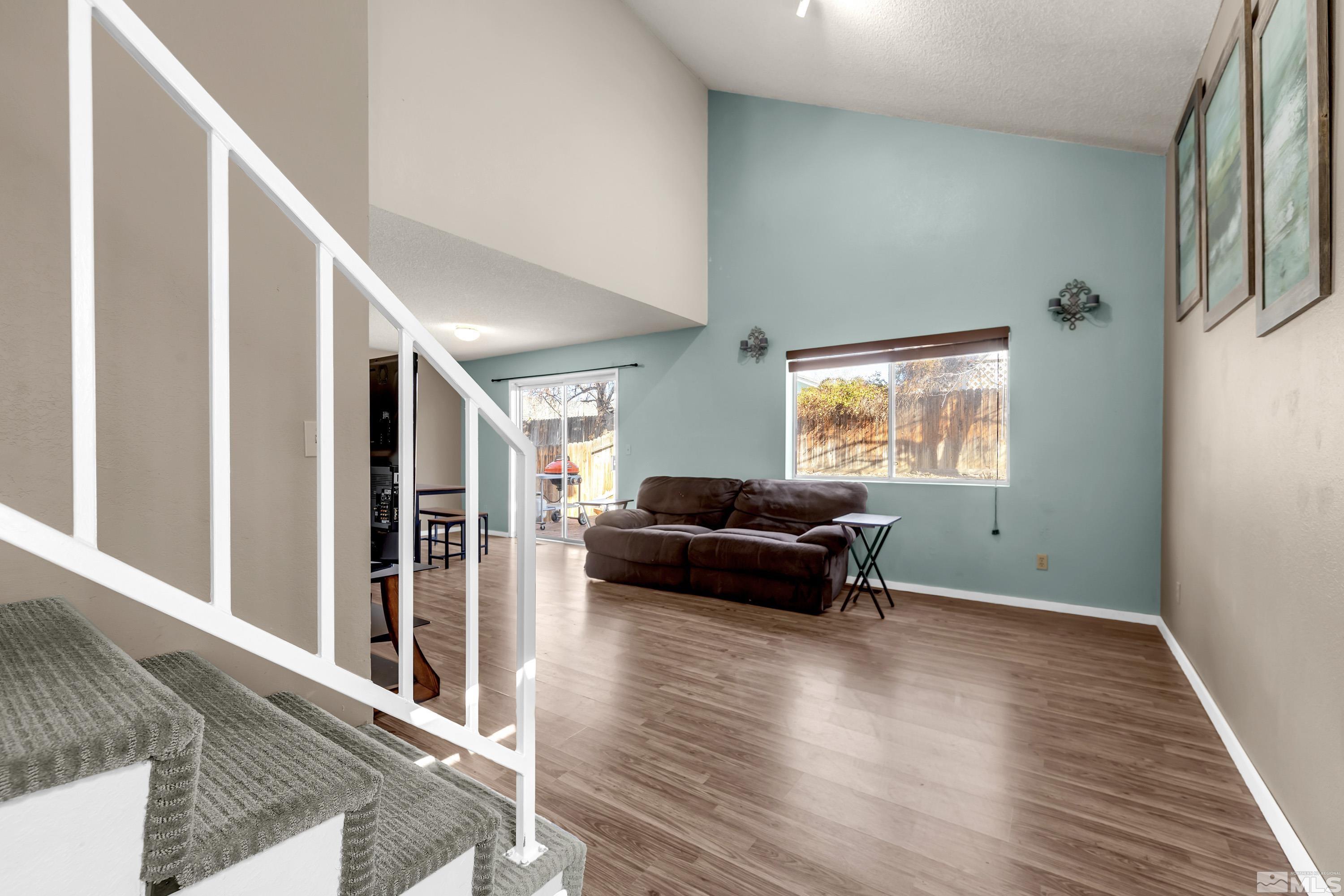 3126 Myles Dr Property Photo 5