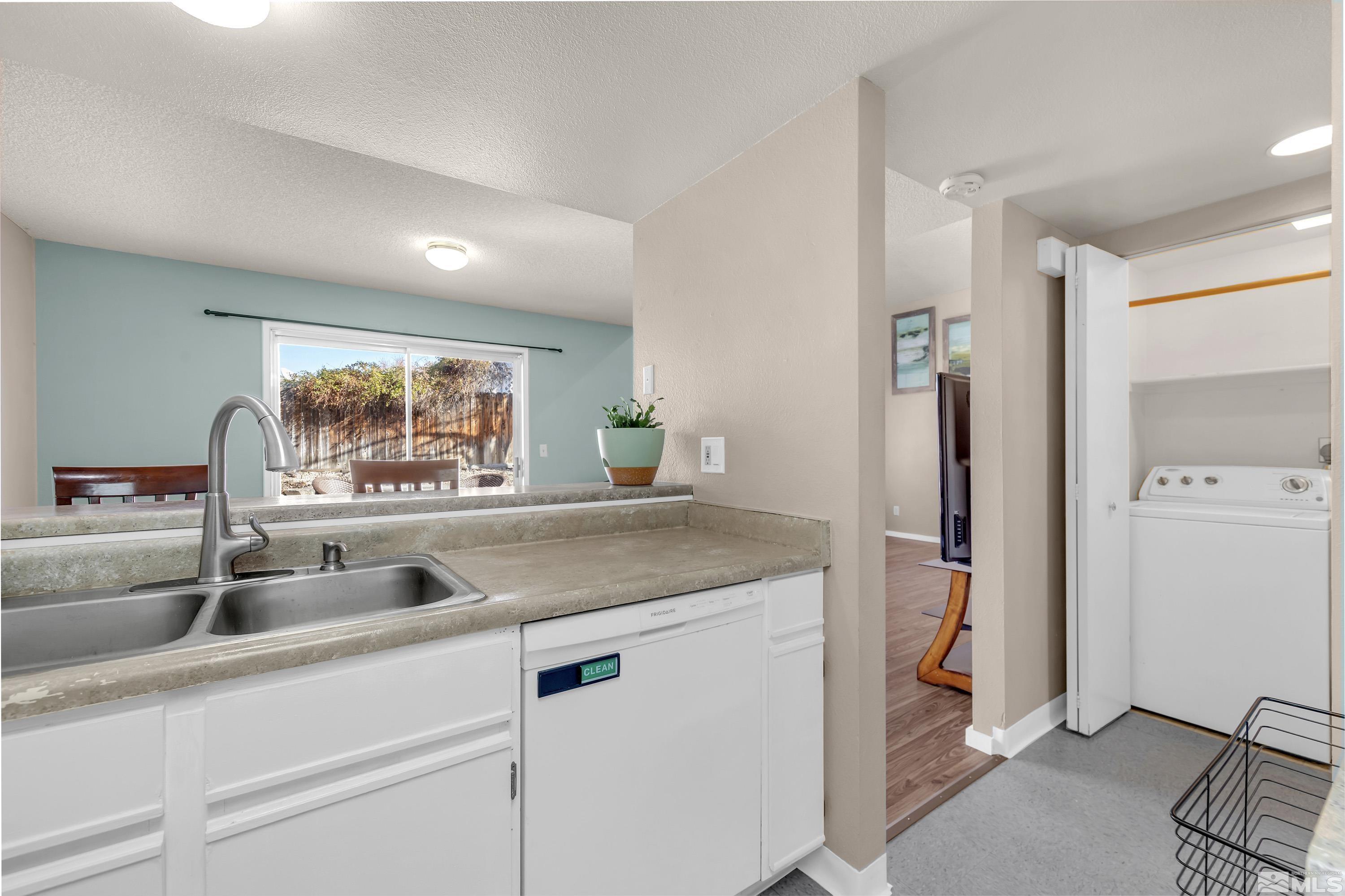 3126 Myles Dr Property Photo 14