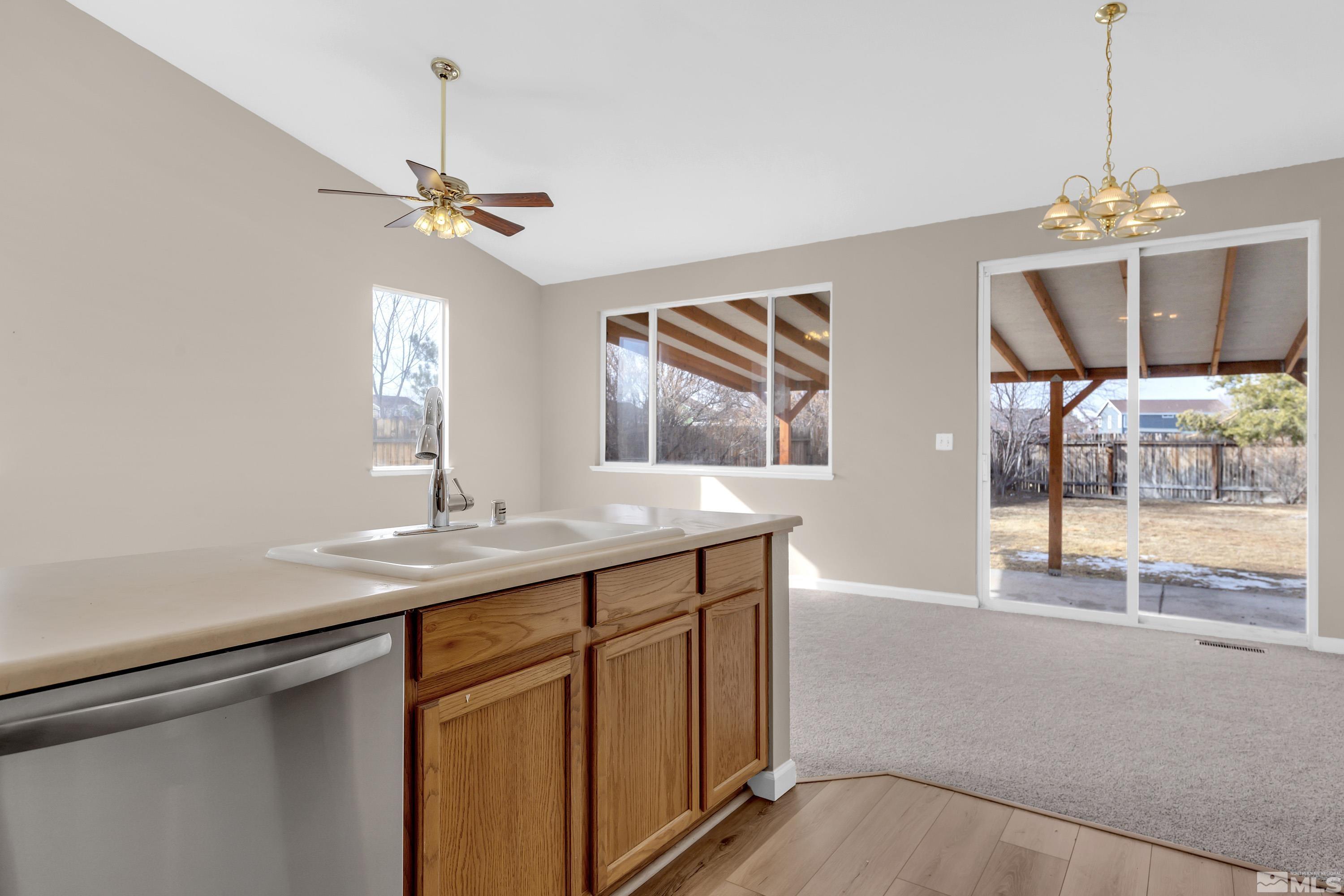 9570 Crystalline Dr Property Photo 6
