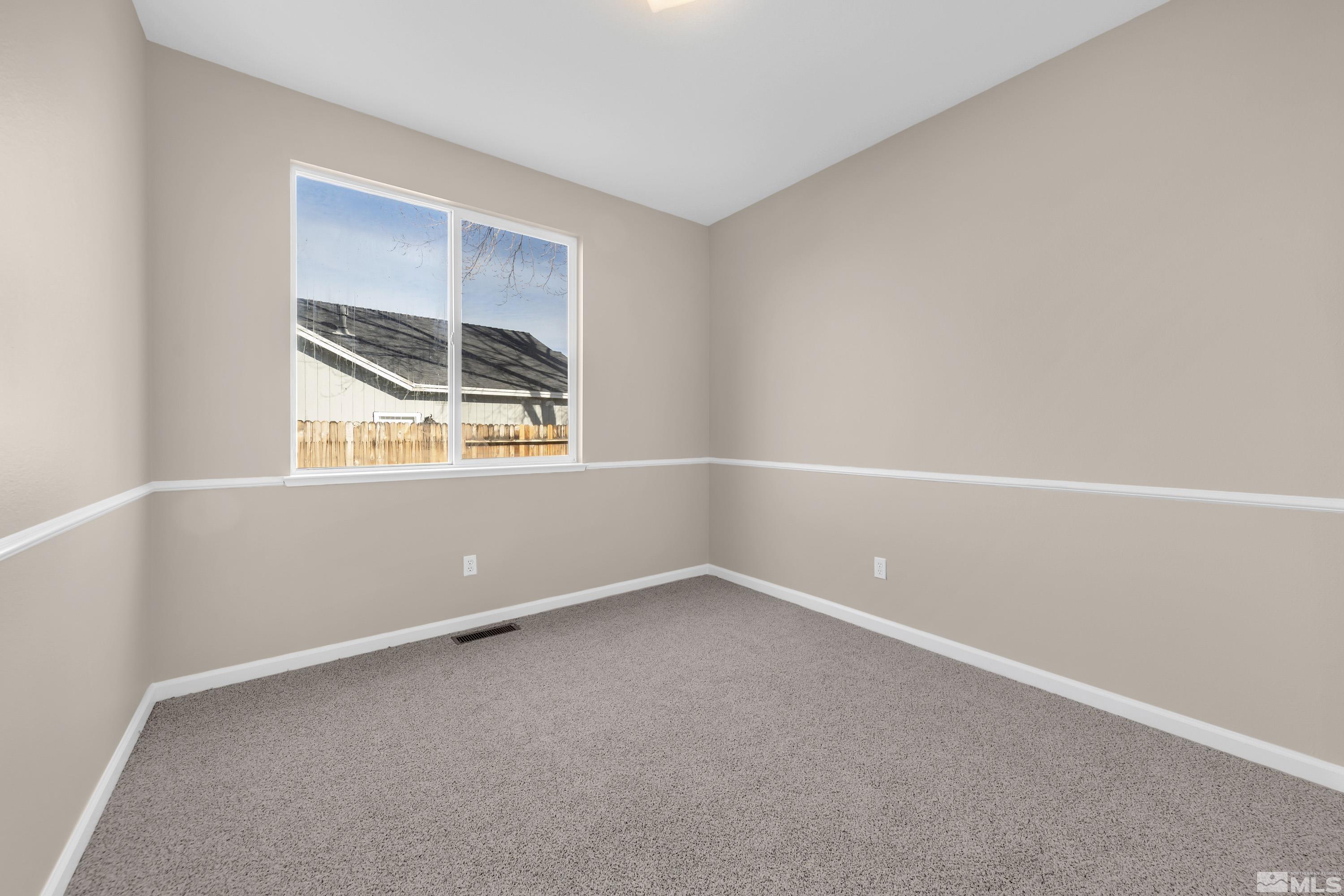 9570 Crystalline Dr Property Photo 17