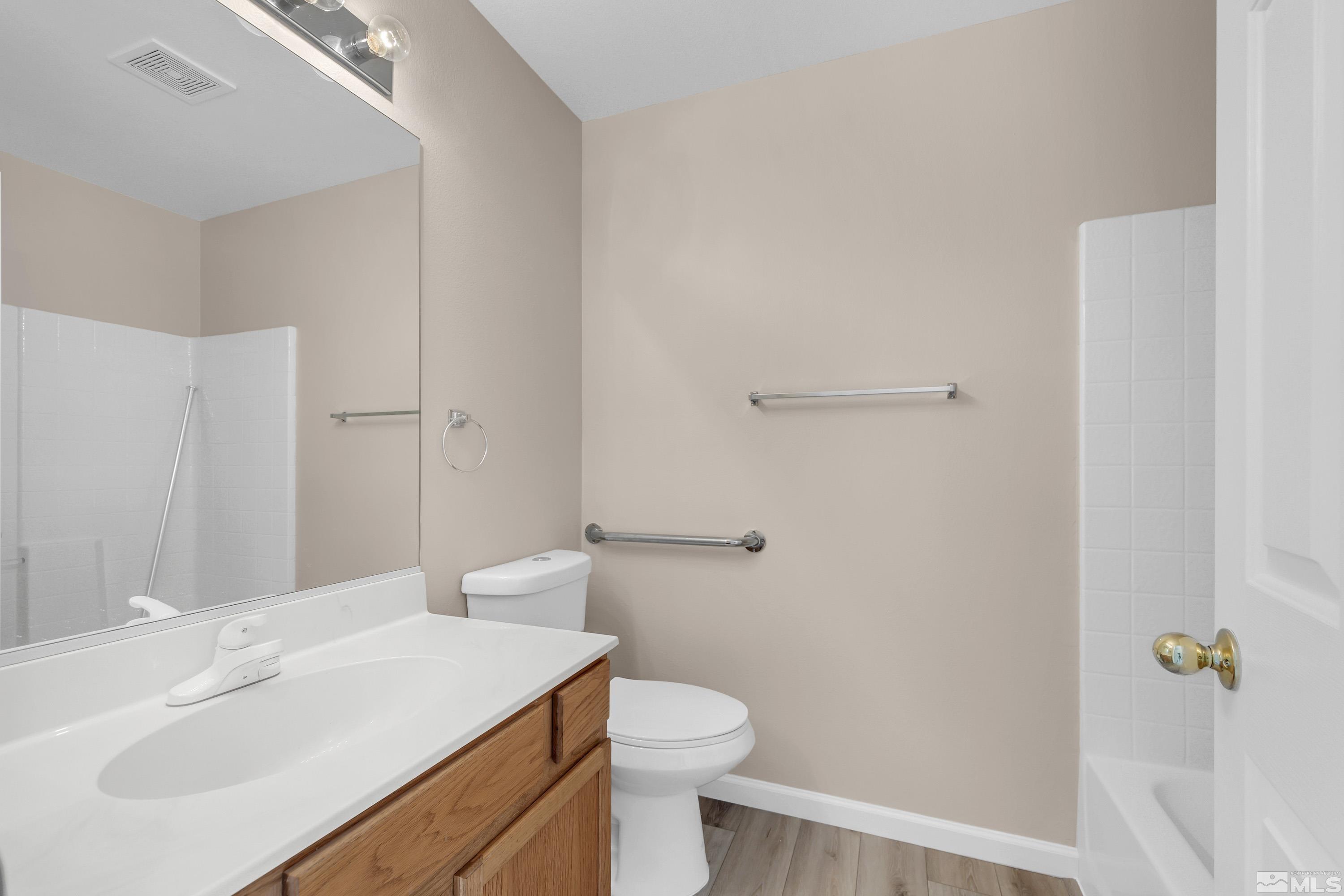 9570 Crystalline Dr Property Photo 24