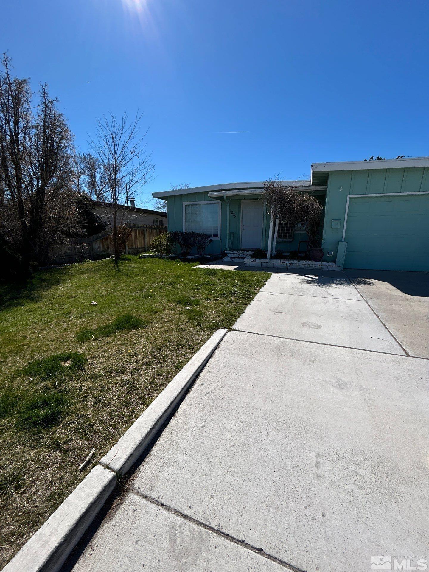 1675 Harvard Way Property Photo 1